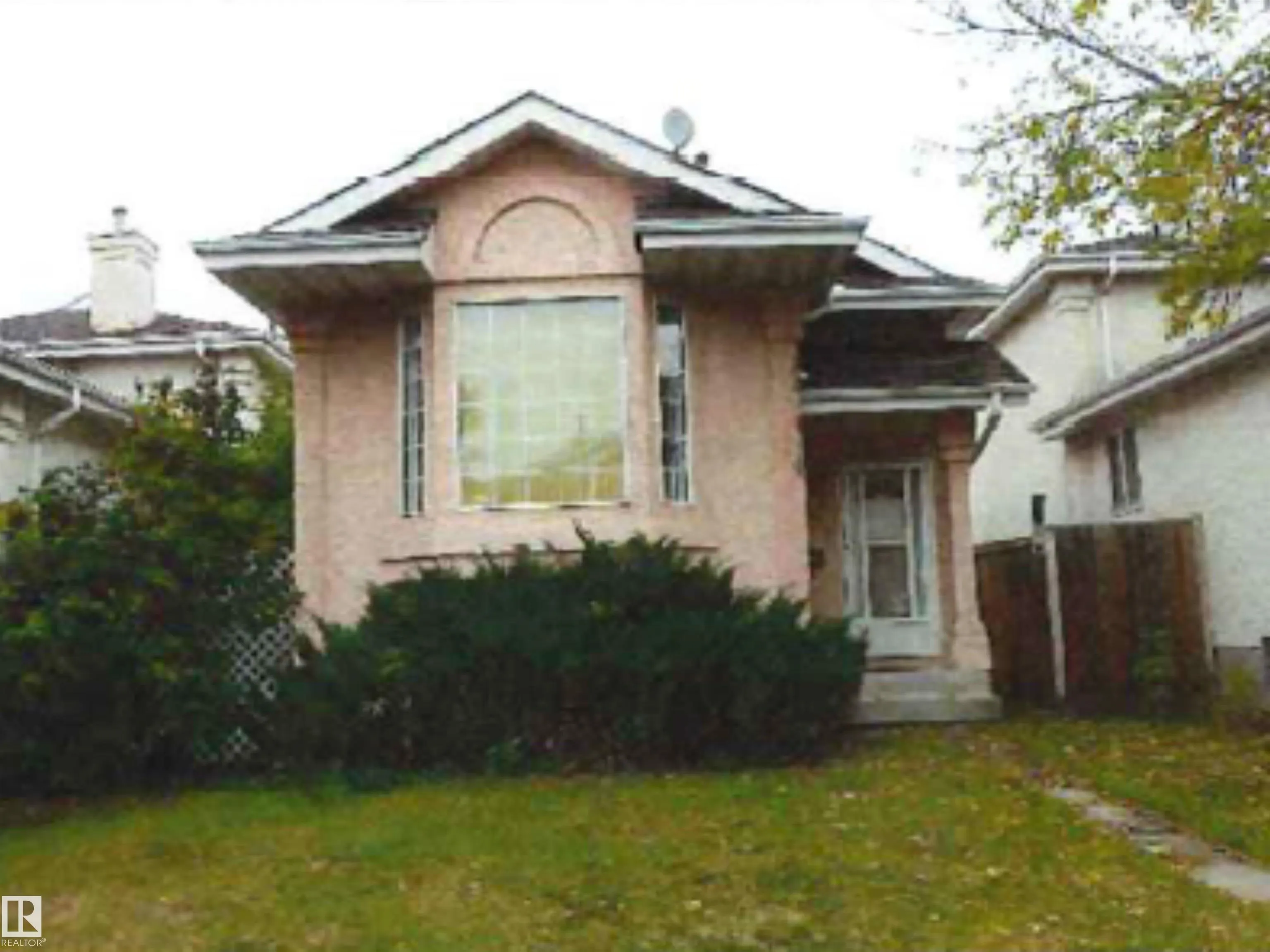 176 RIVER Point(e)