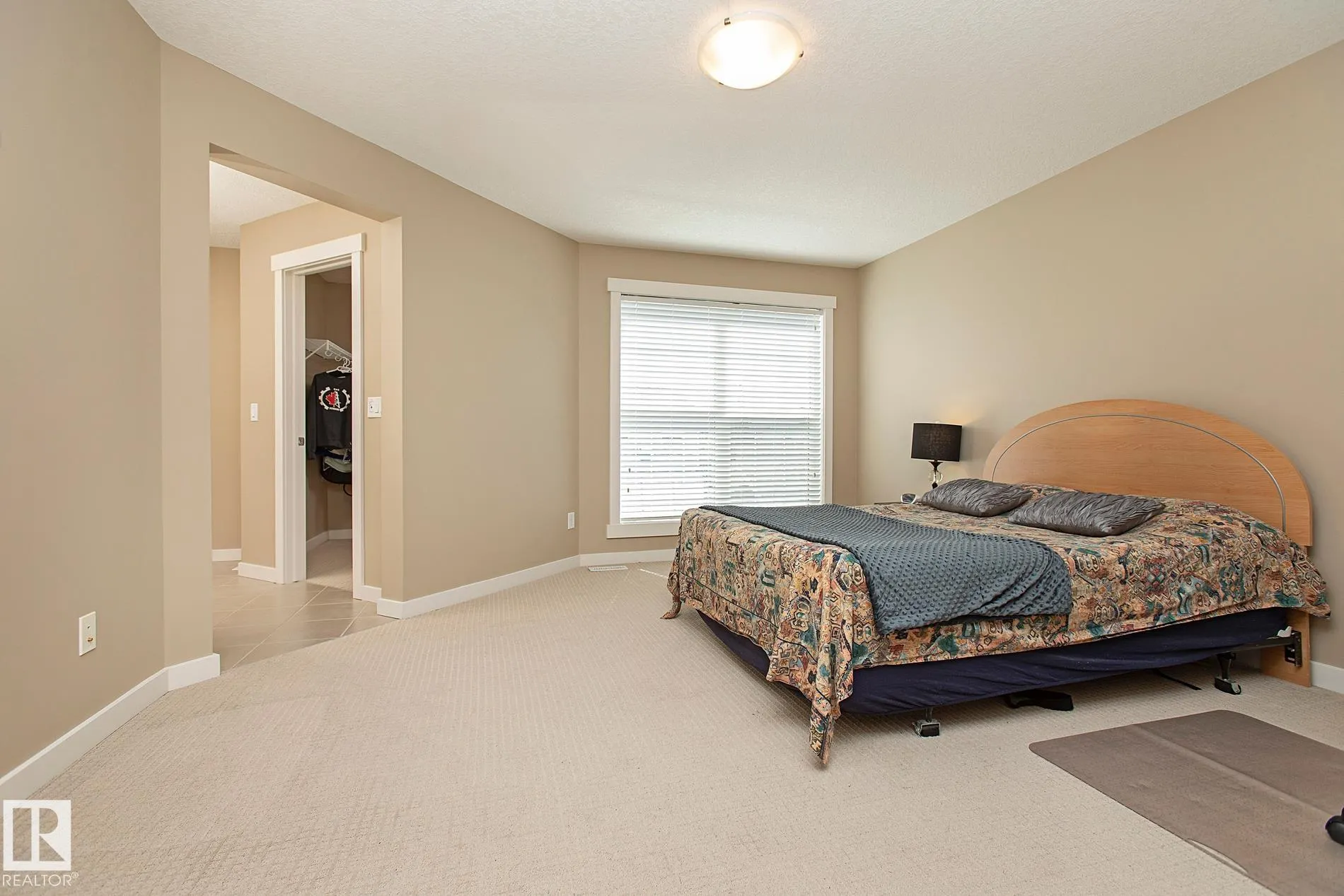 711 DECOTEAU Way