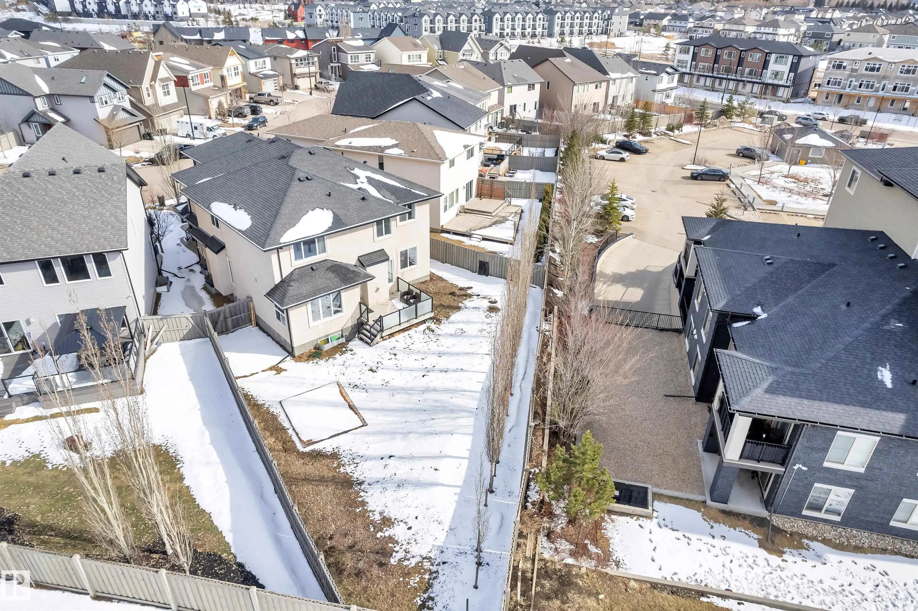 3948 CLAXTON Loop