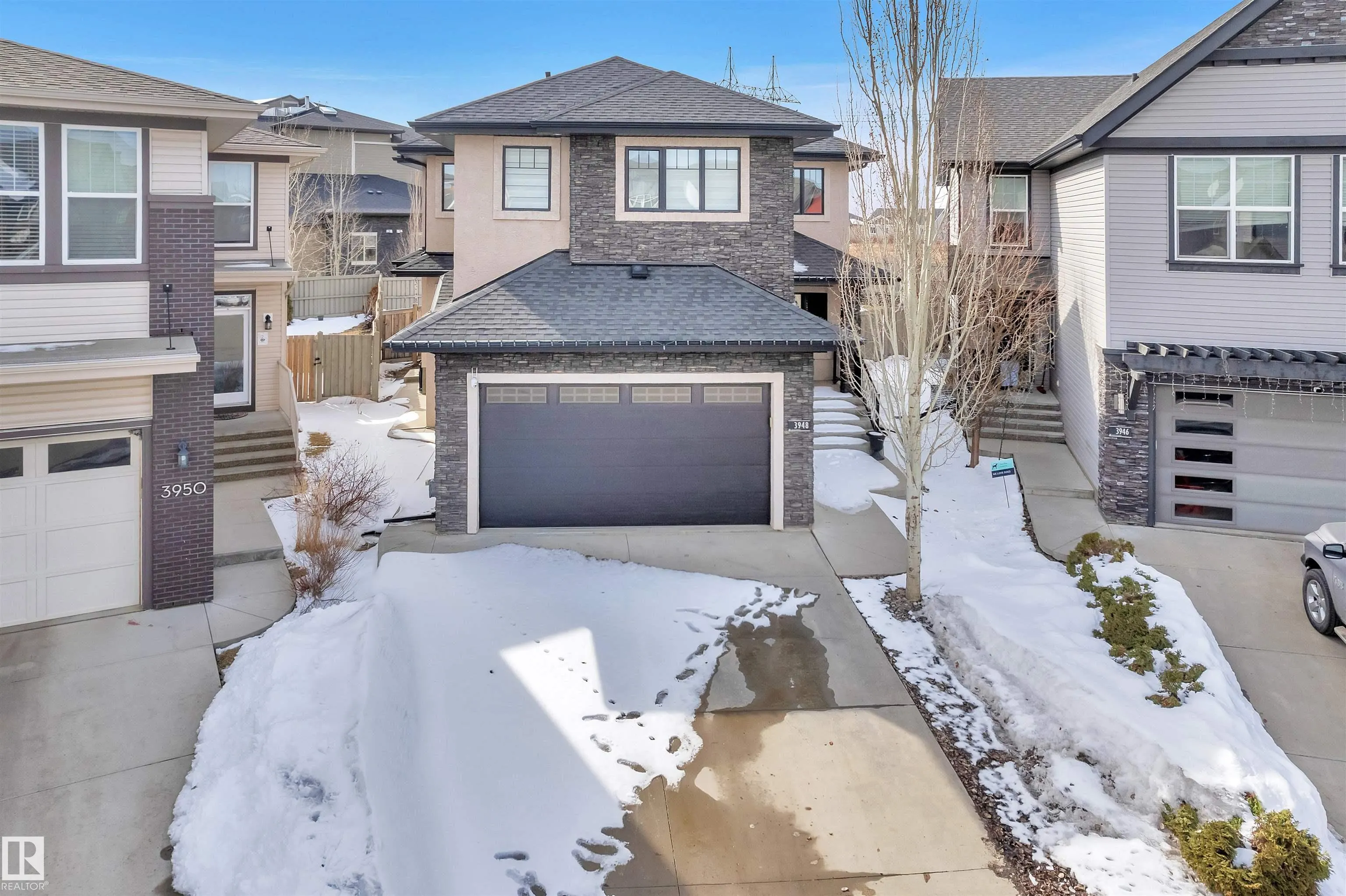 3948 CLAXTON Loop