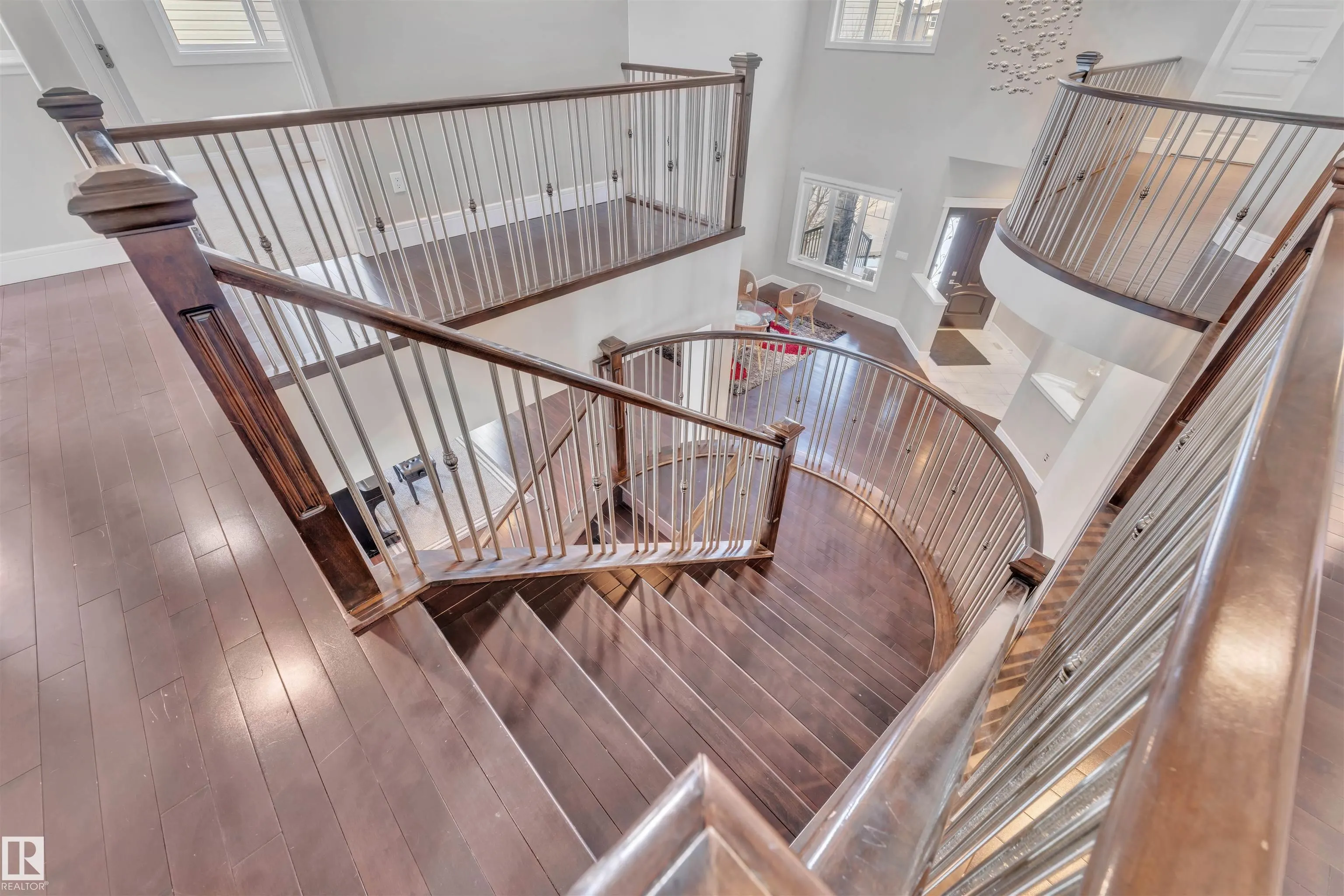 3948 CLAXTON Loop