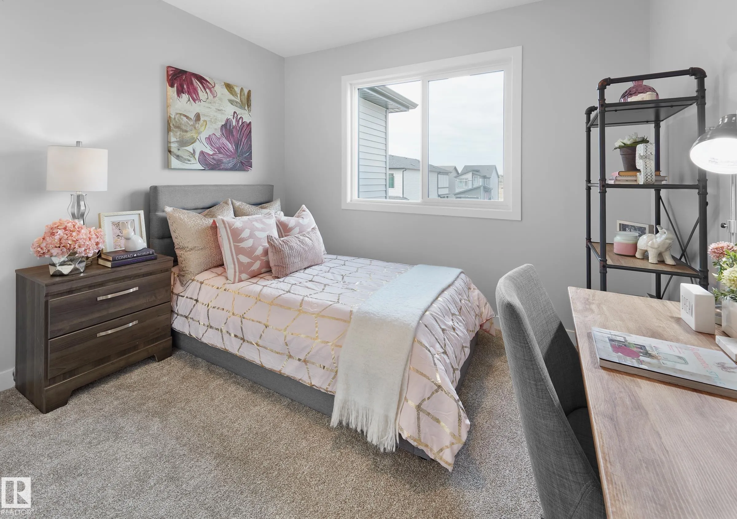 1218 CRISTALL Way