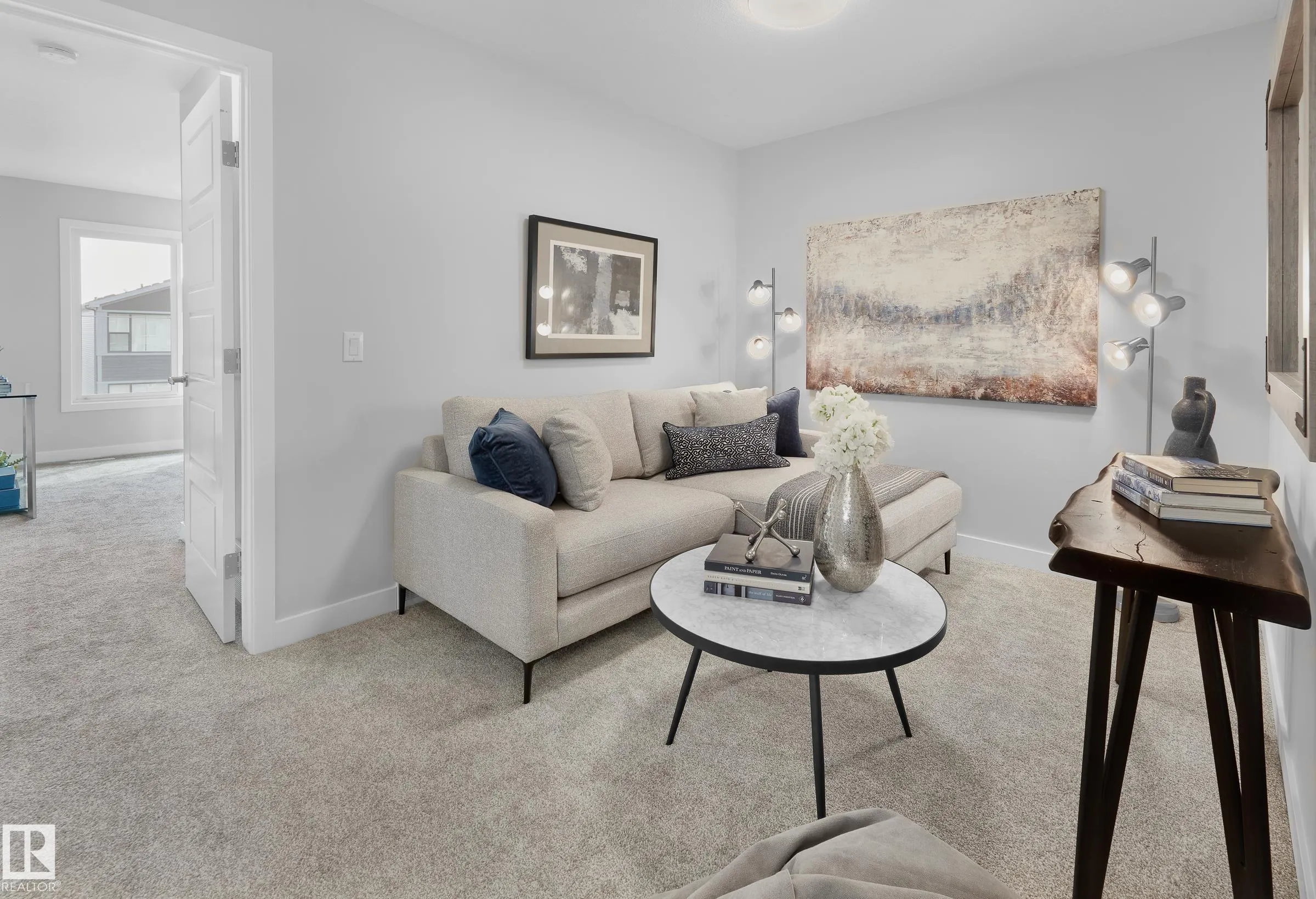 1218 CRISTALL Way