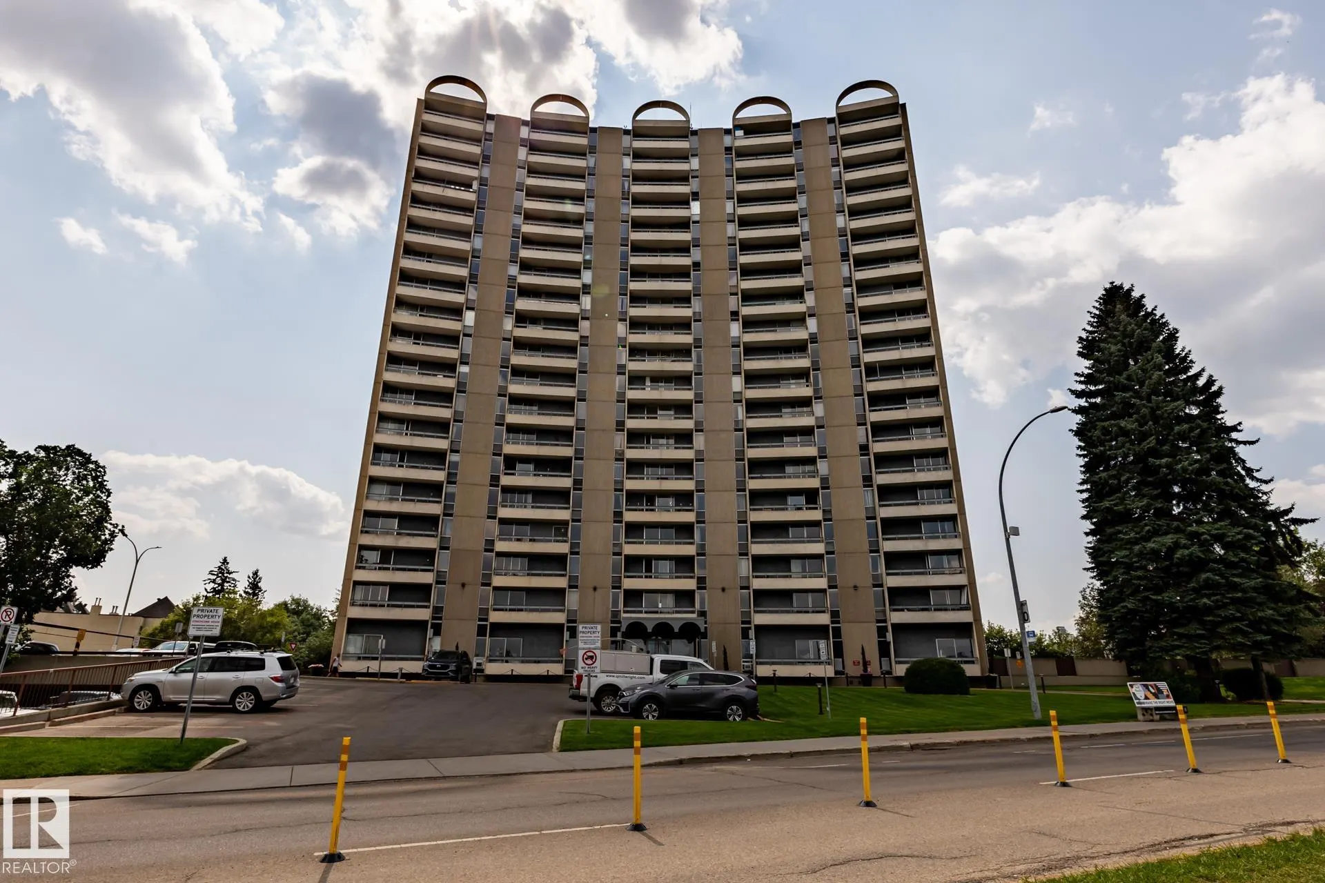 10883 SASKATCHEWAN Drive
