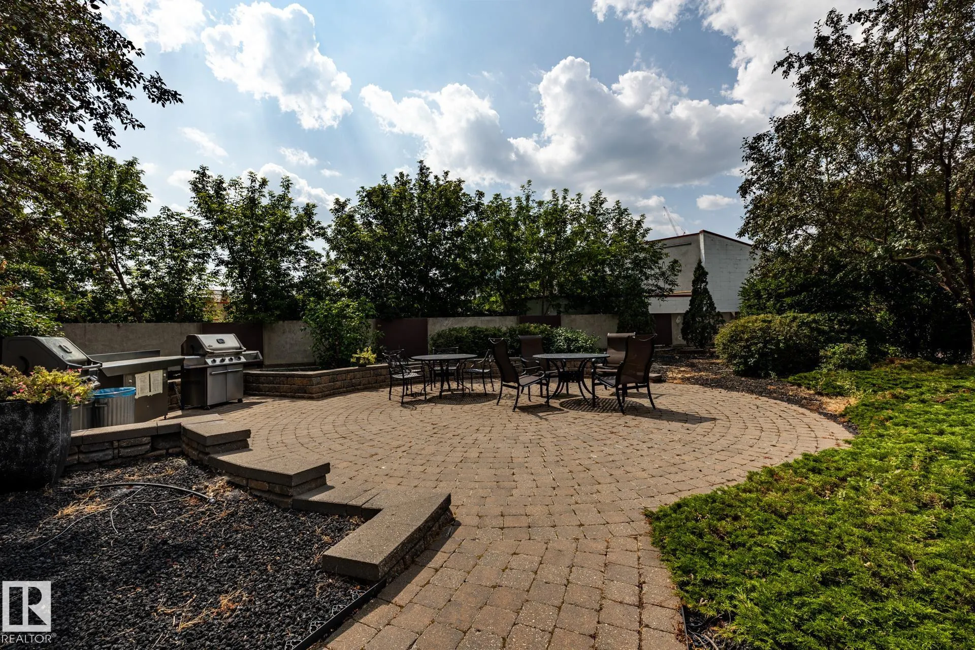 10883 SASKATCHEWAN Drive