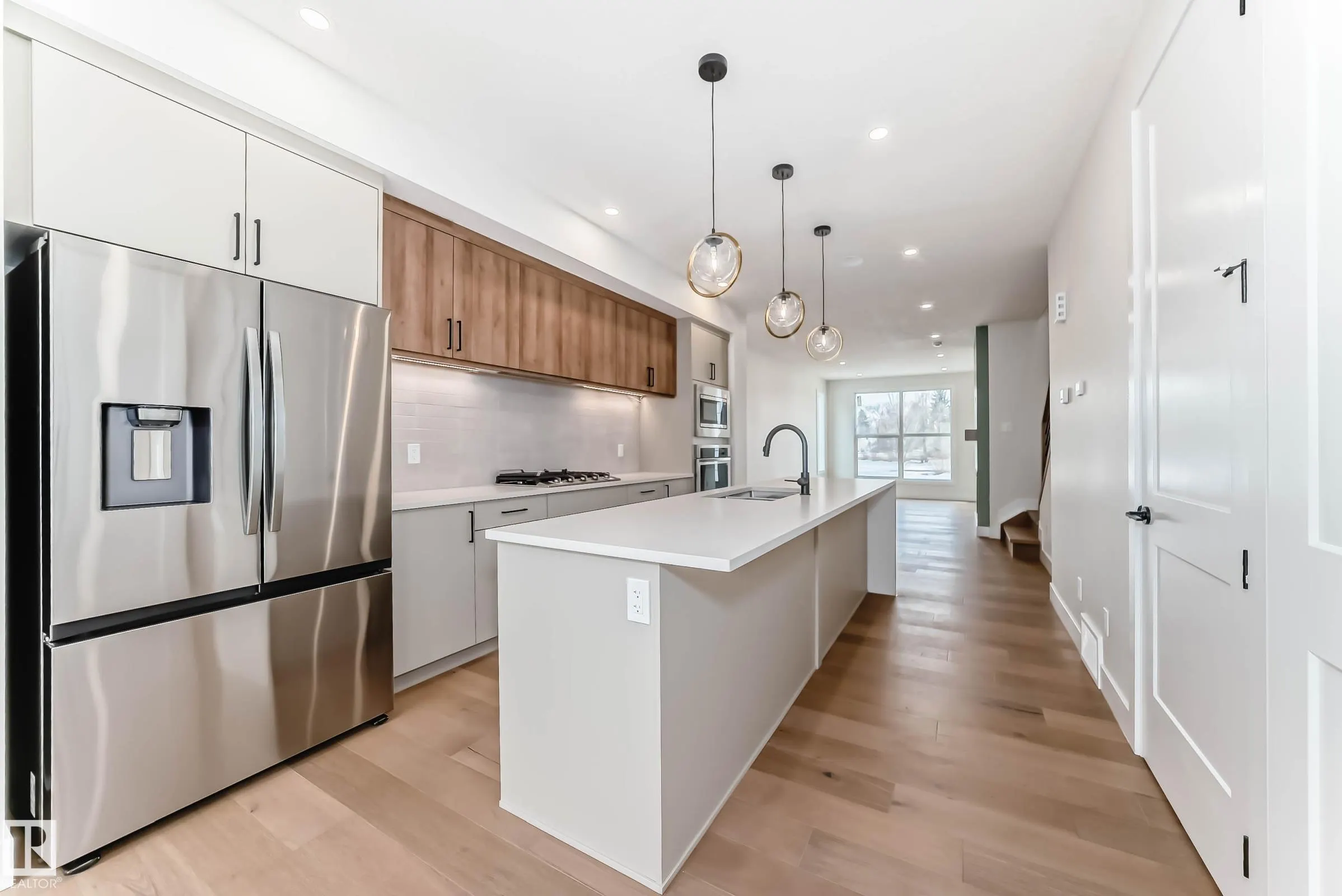 9633 85 Street