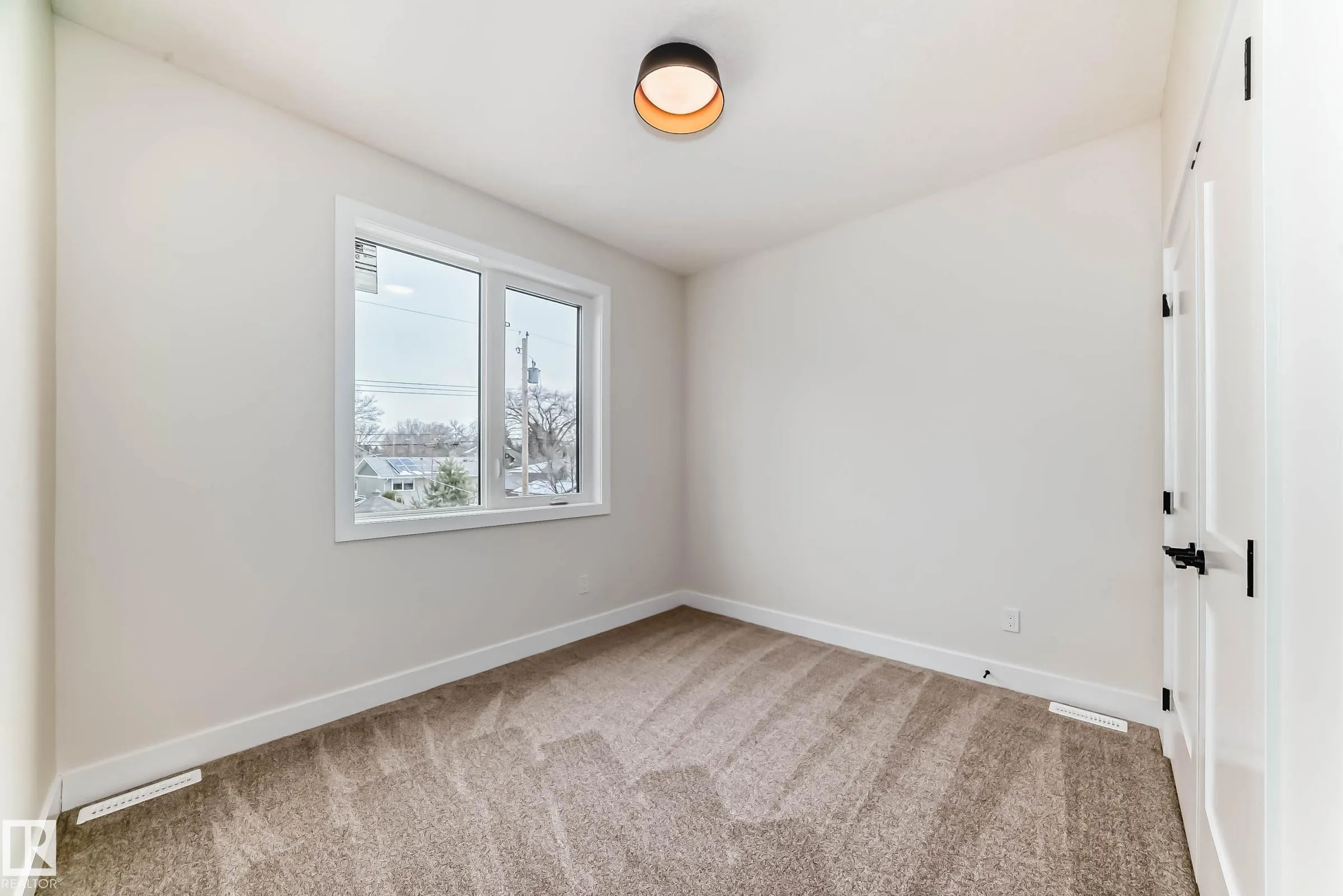 9633 85 Street
