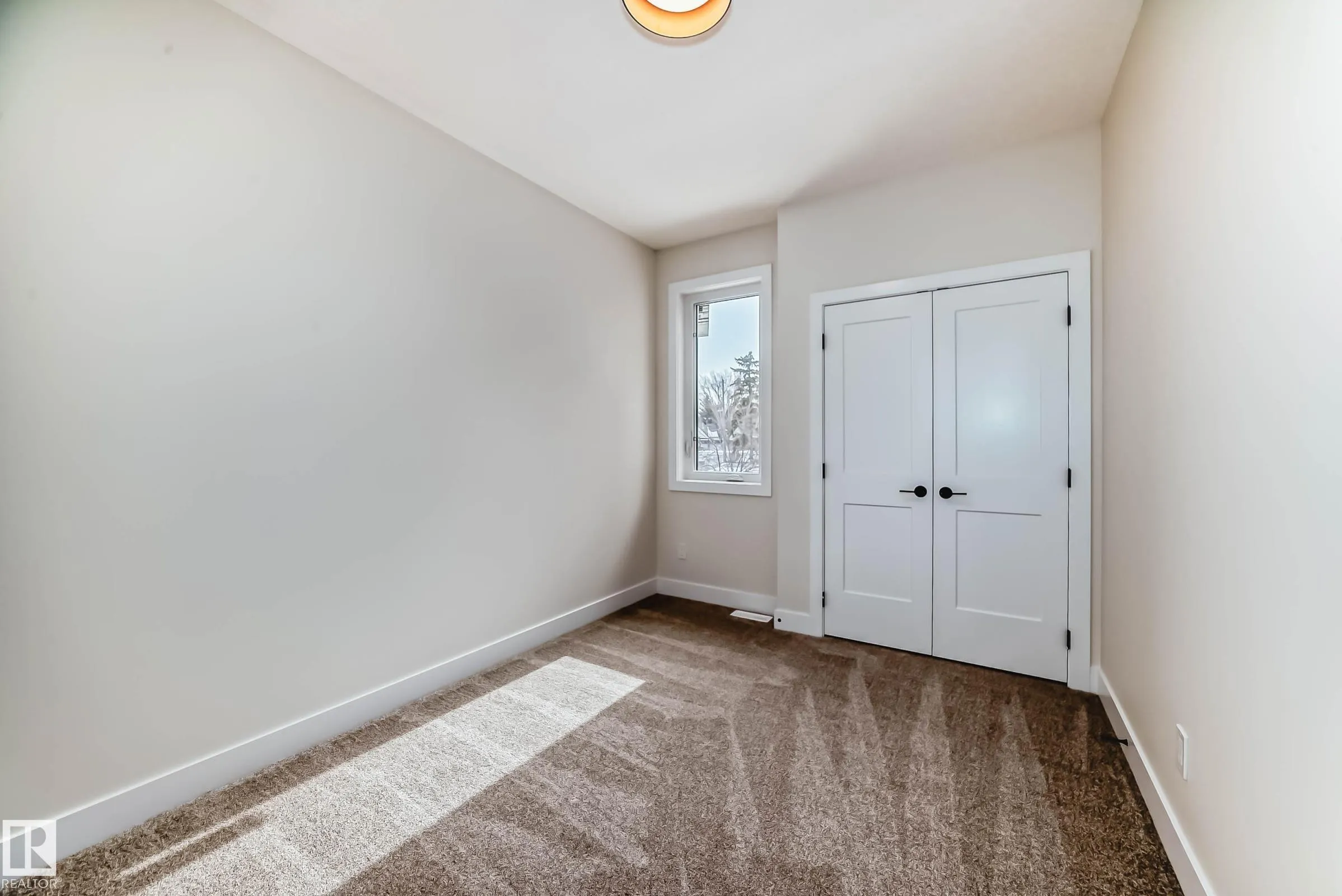 9633 85 Street