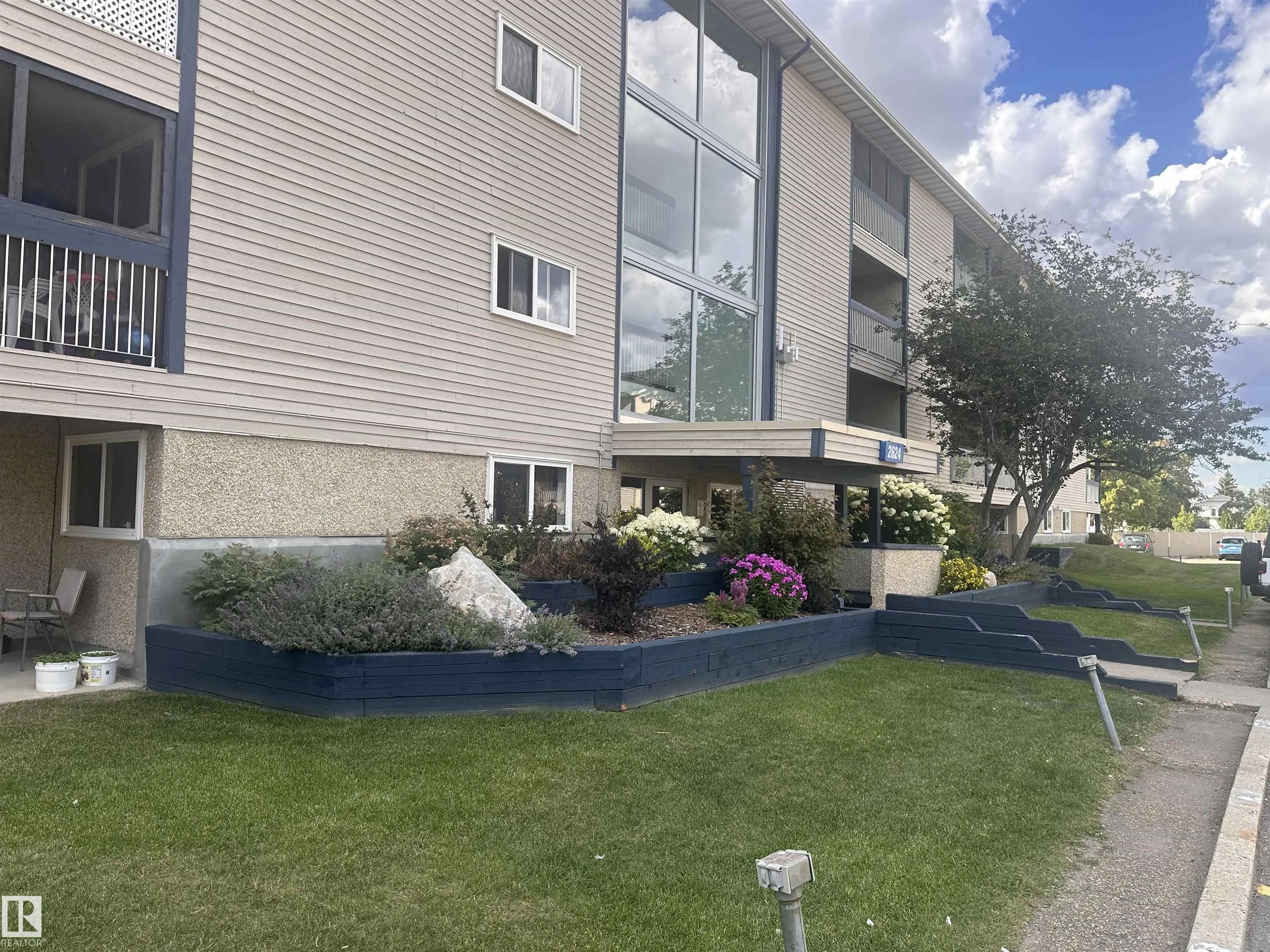 2624 MILL WOODS