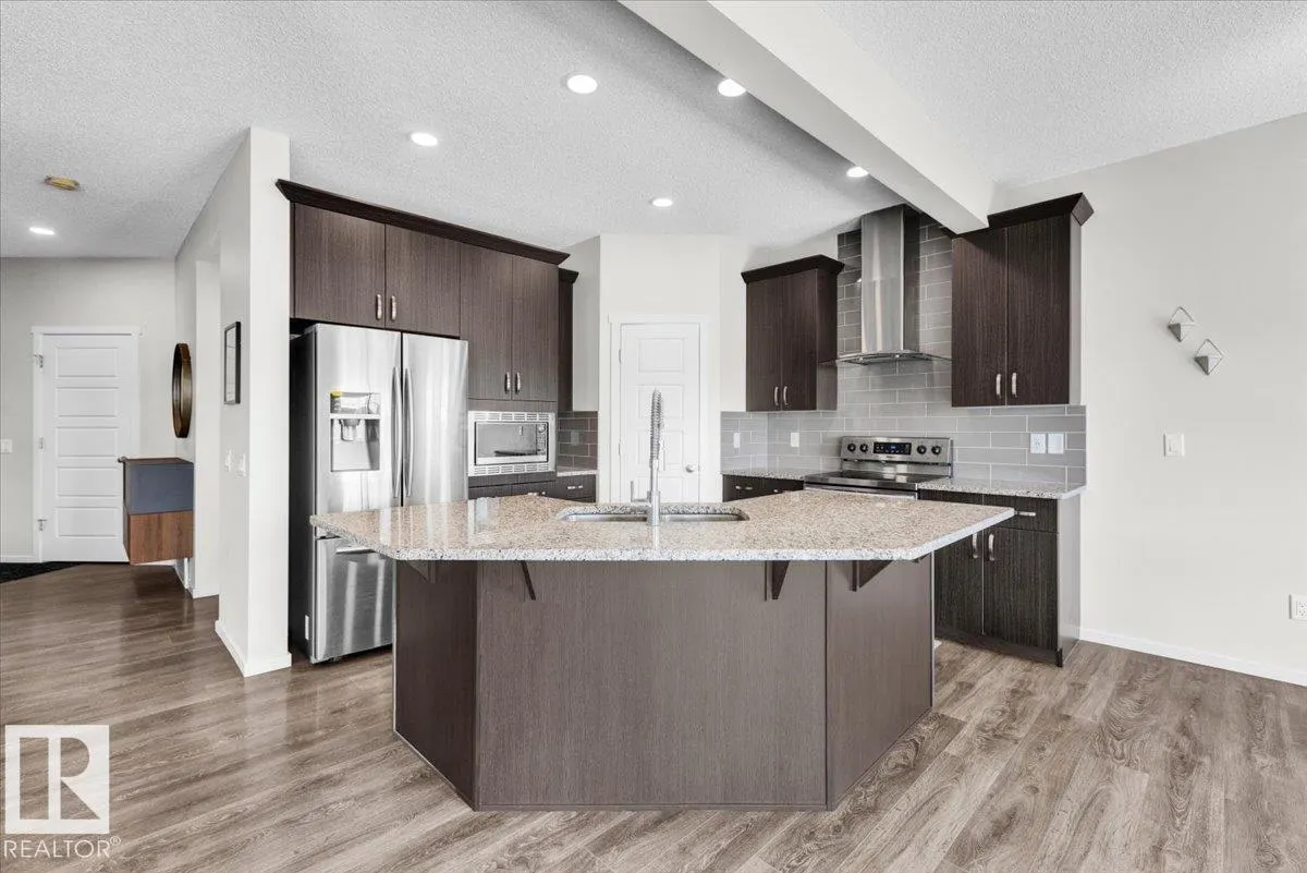 817 EAGLESON LINK Link