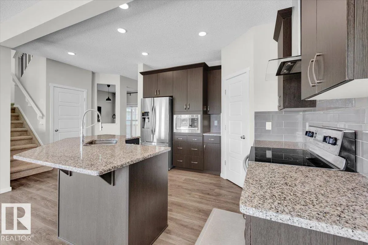817 EAGLESON LINK Link