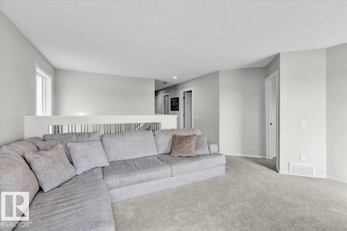 817 EAGLESON LINK Link