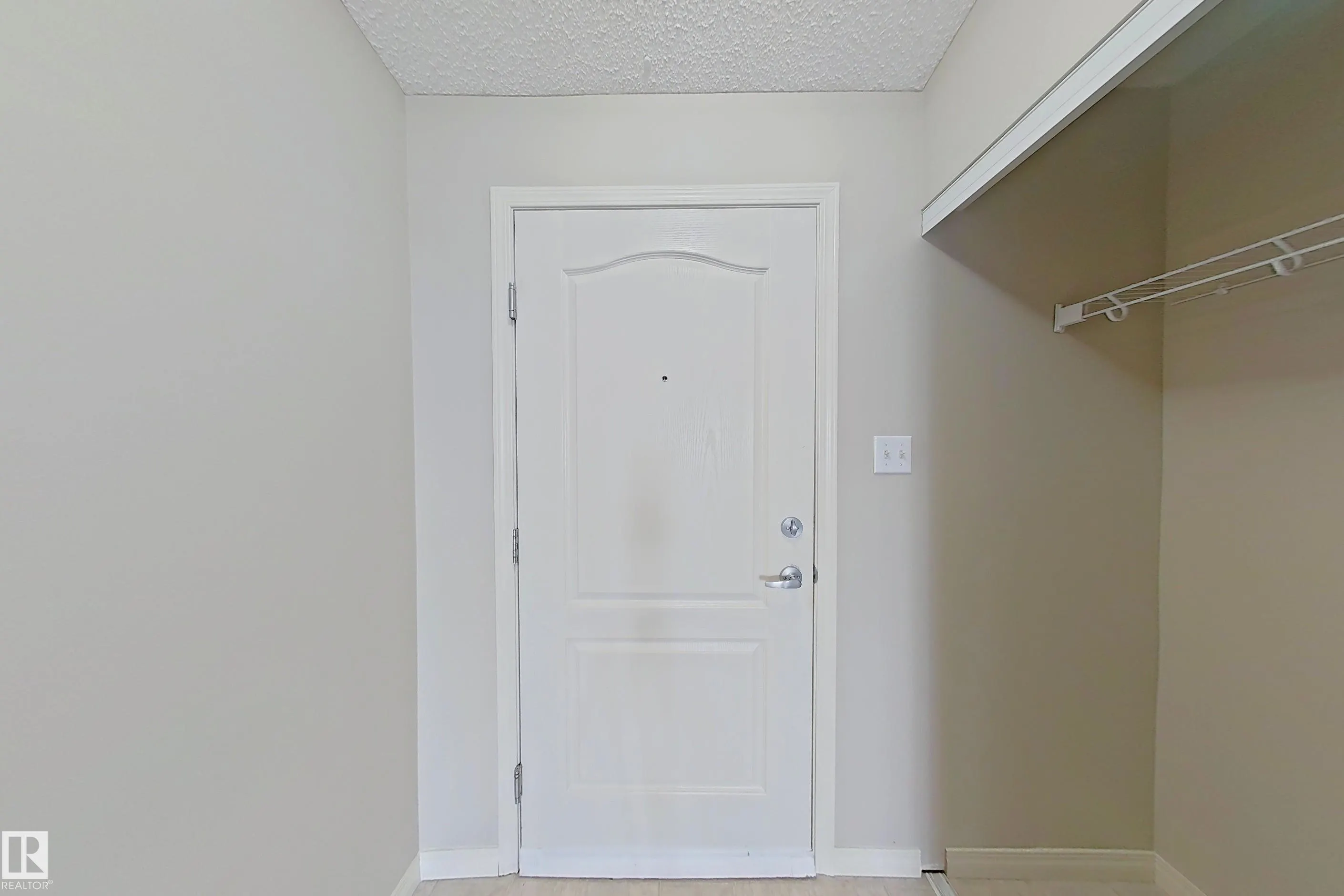 1520 Hammond Gate