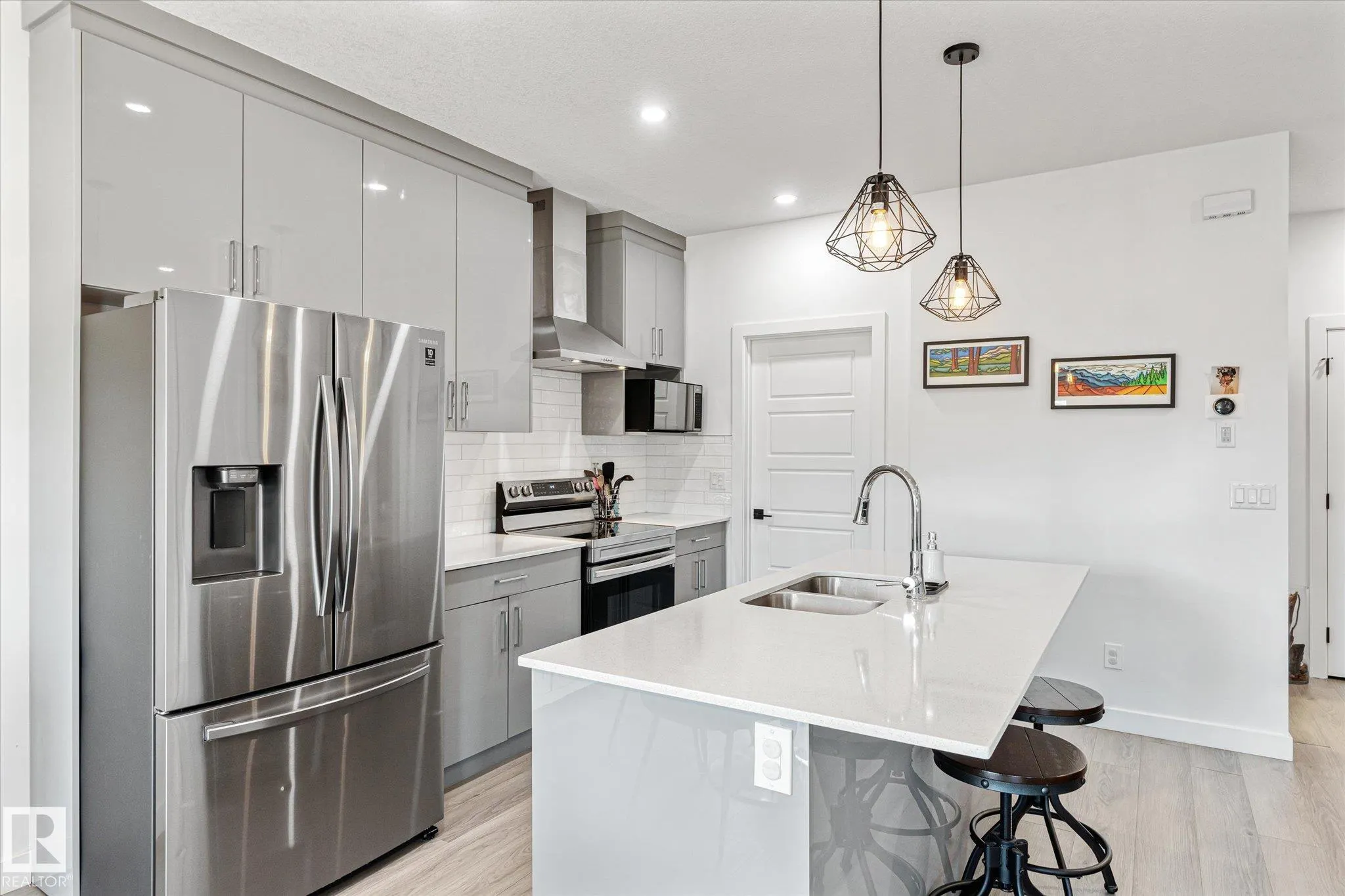 531 KLEINS Crescent