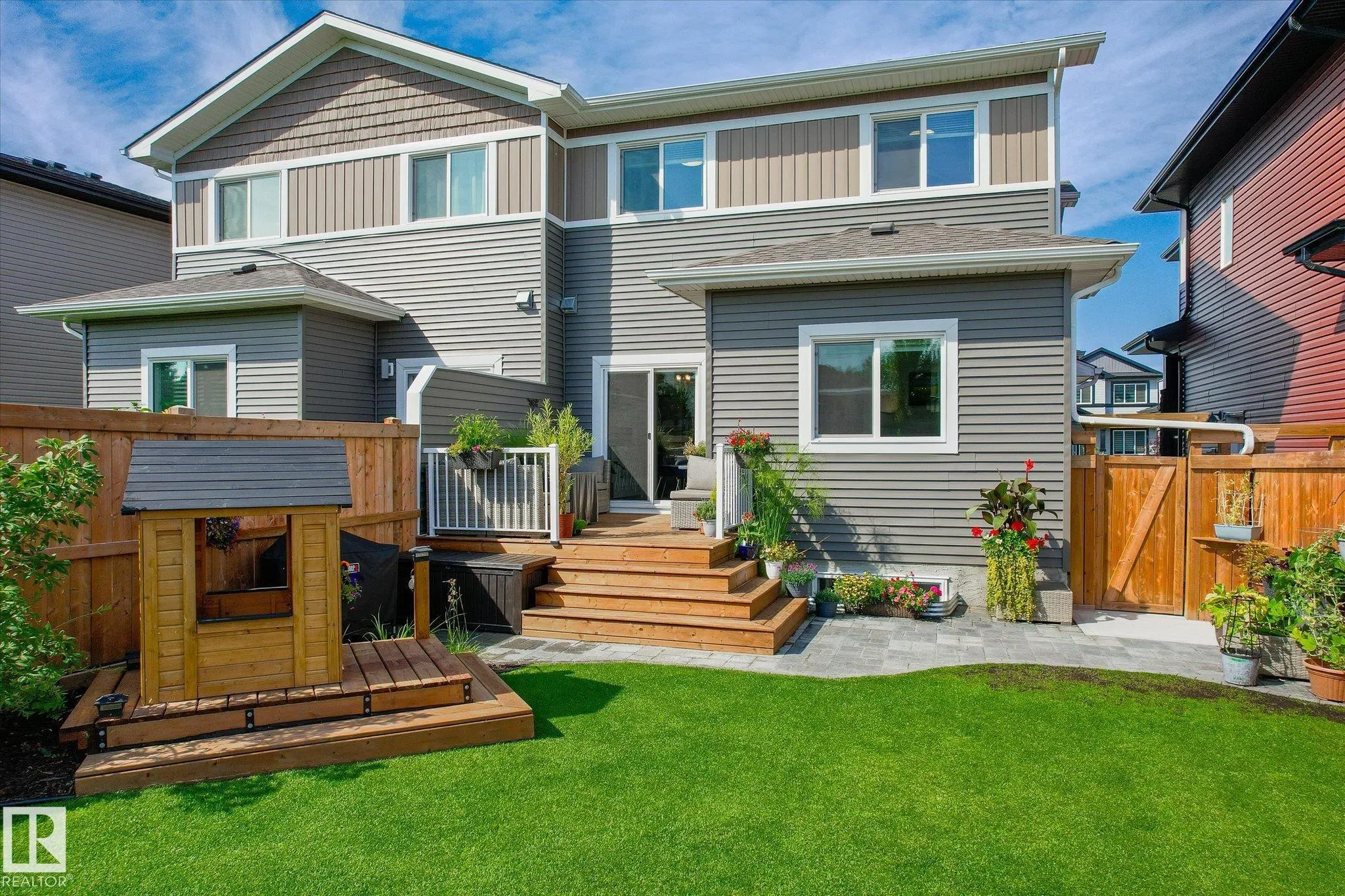 531 KLEINS Crescent