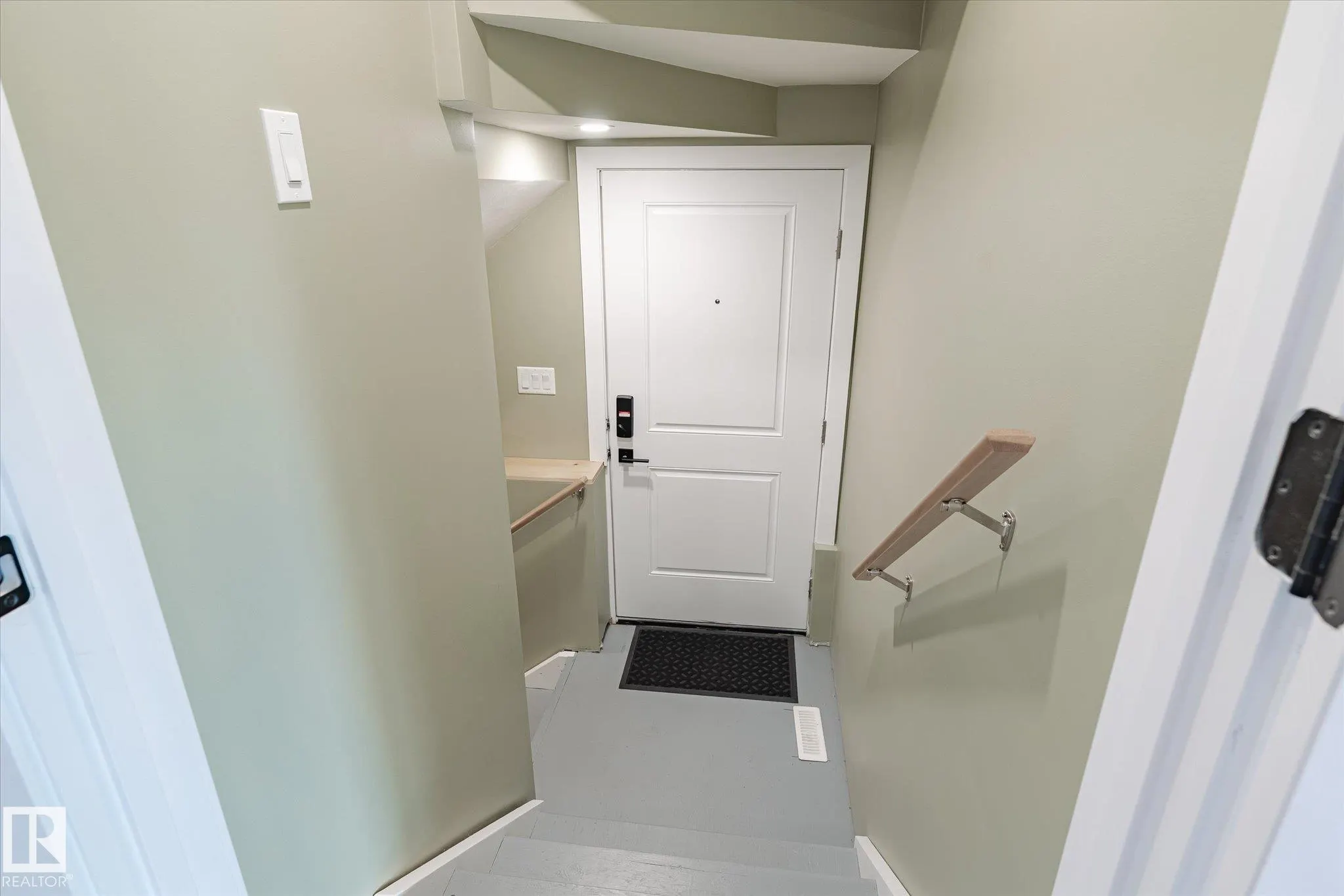 531 KLEINS Crescent