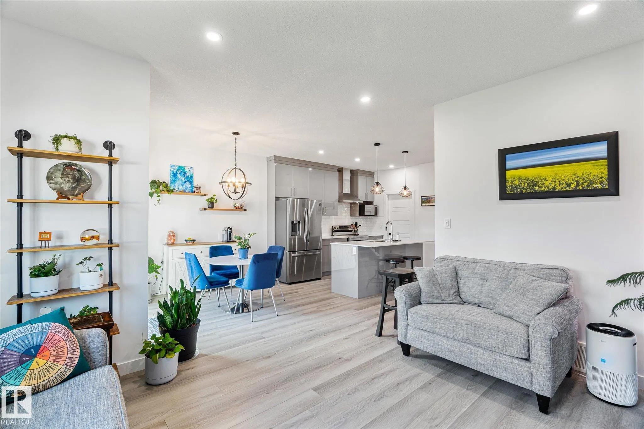 531 KLEINS Crescent