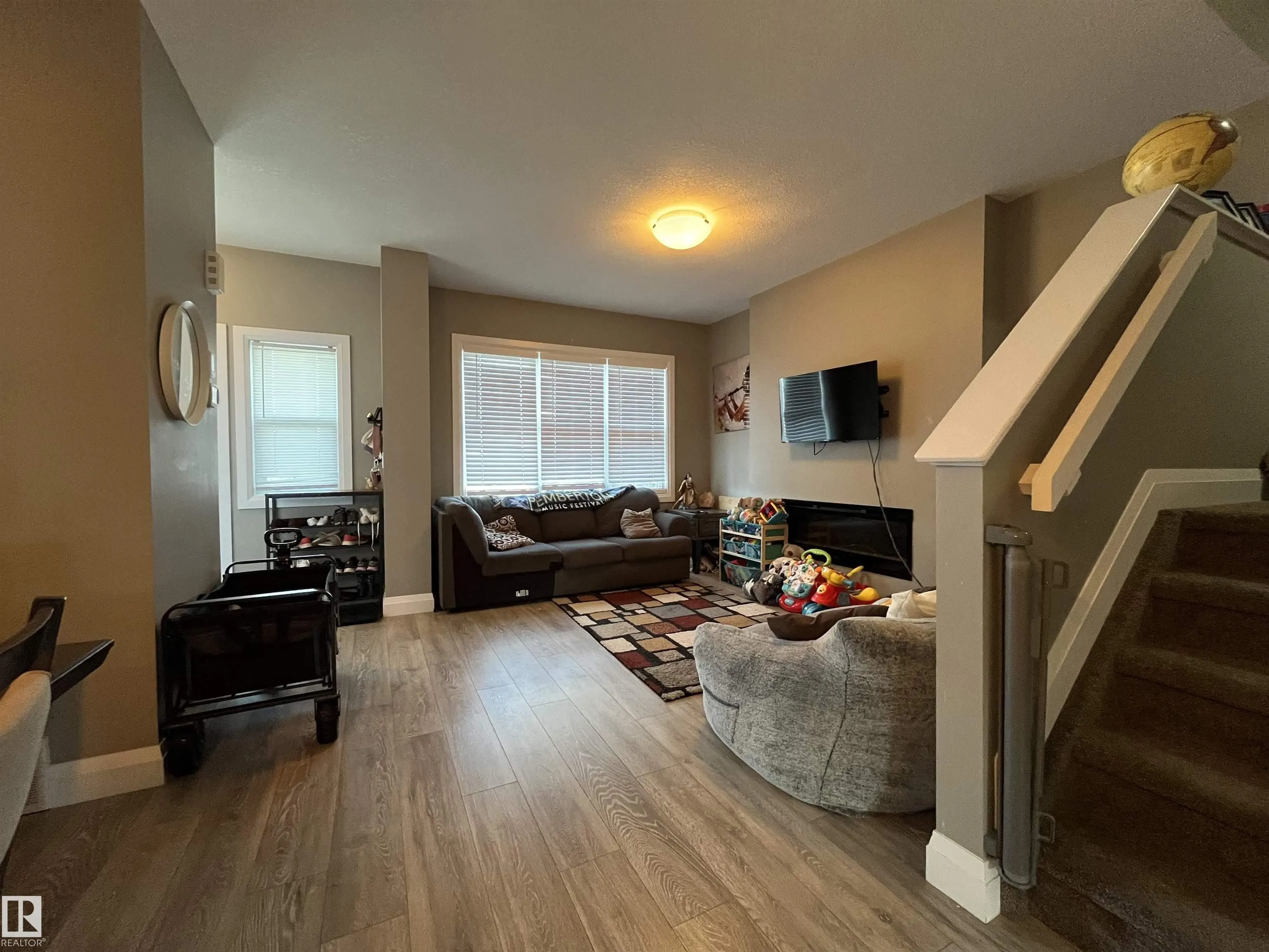 2036 SOUTH CREEK Drive