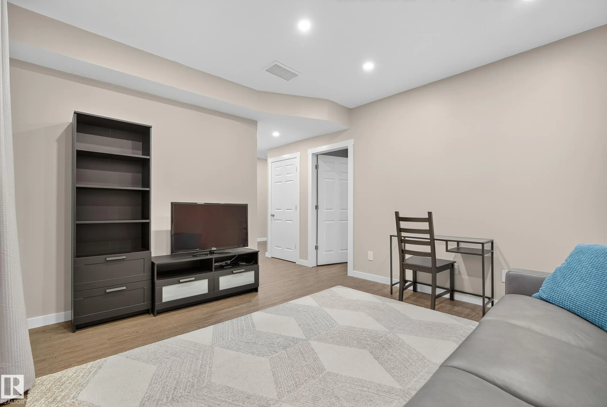 418 ARMITAGE Road