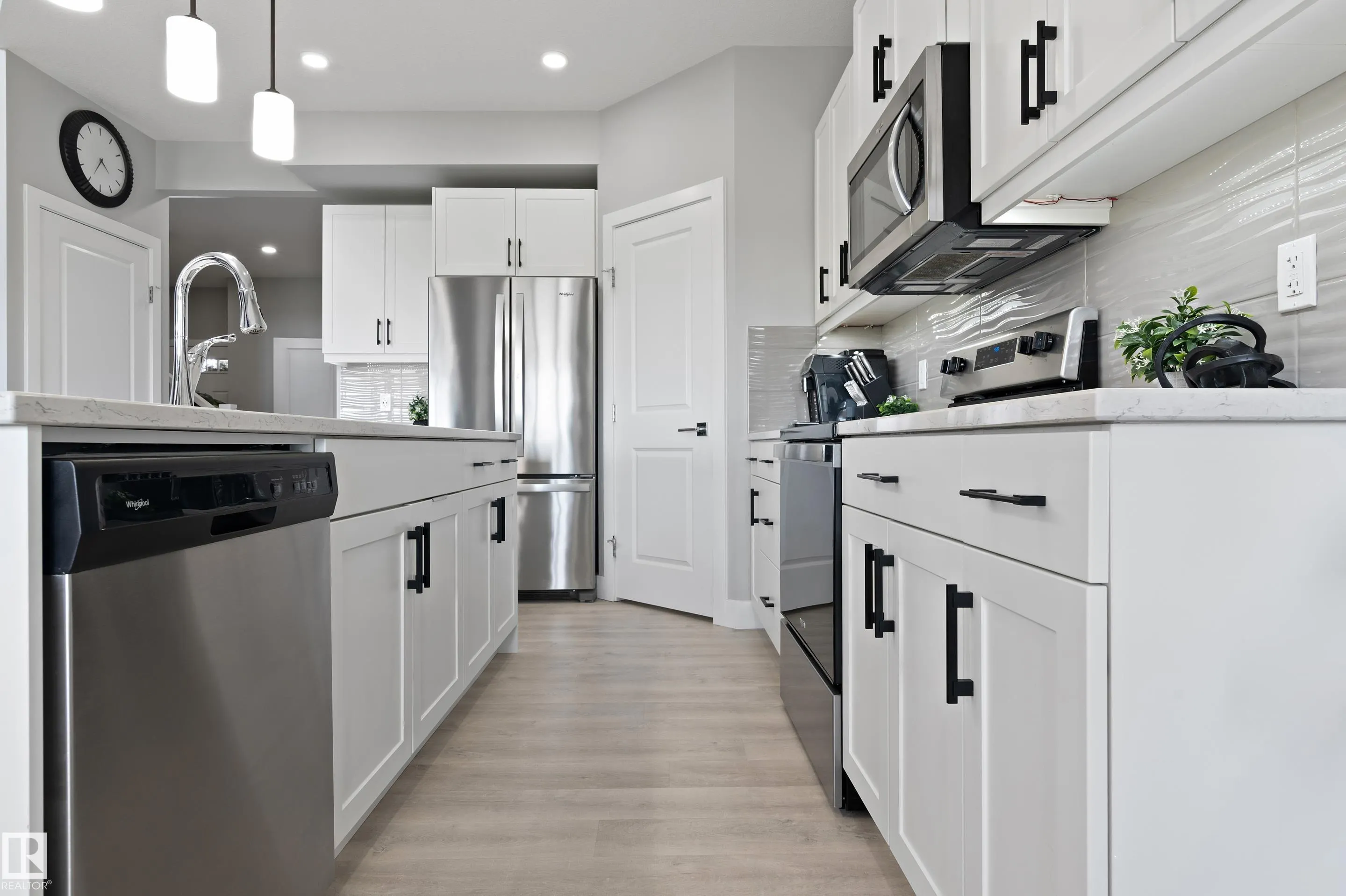 2654 DONAGHEY Crescent