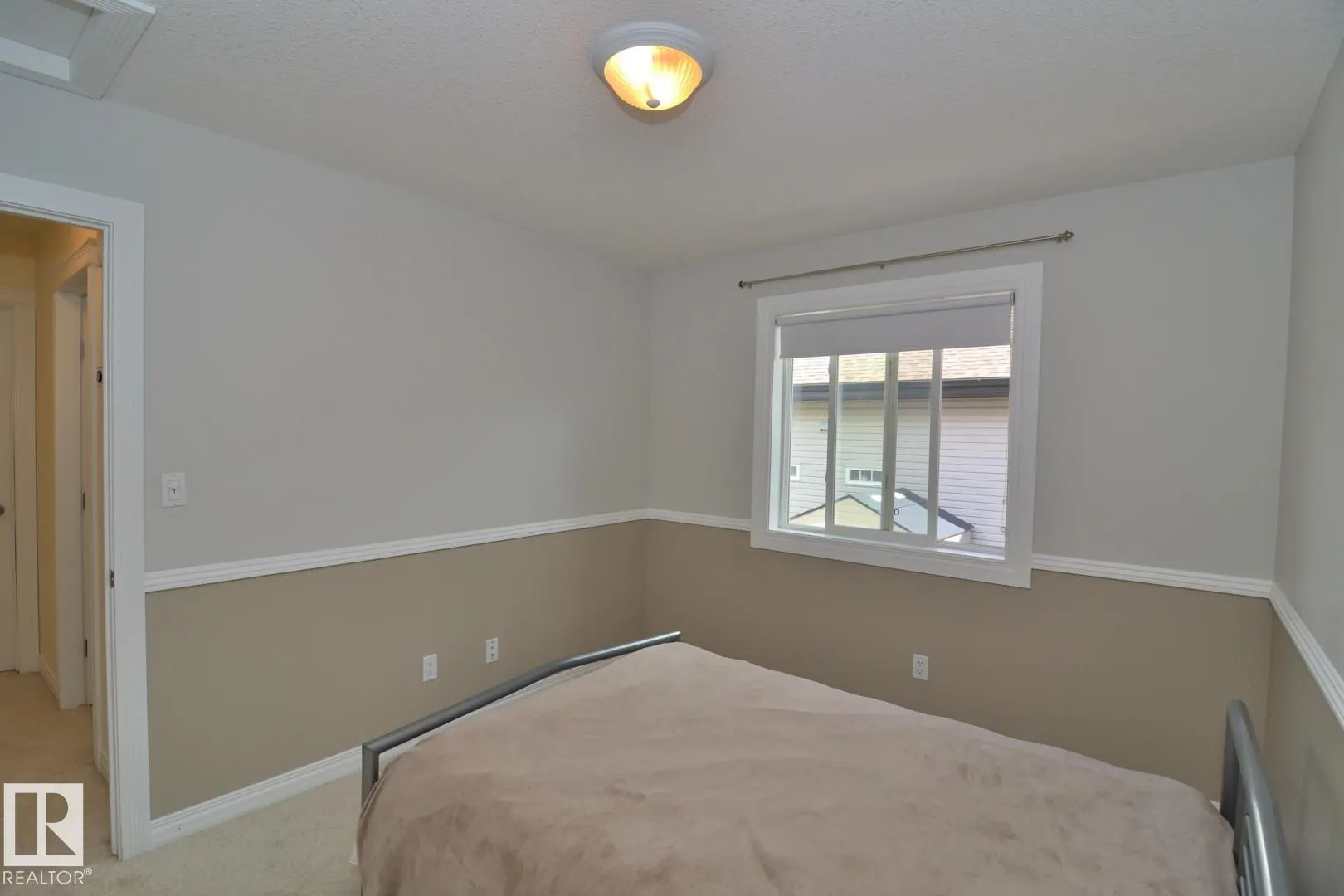 60 LAURALCREST Place