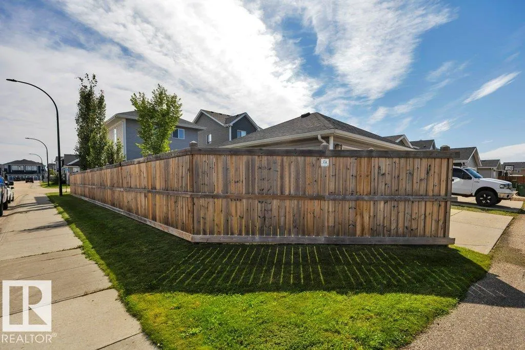 1 SIMMONDS Place