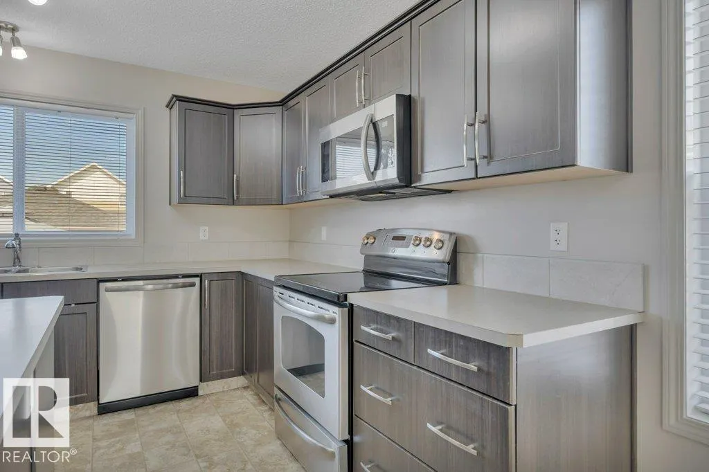1 SIMMONDS Place