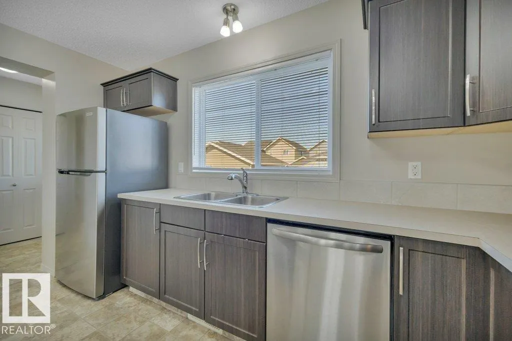 1 SIMMONDS Place