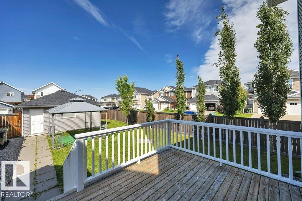 1 SIMMONDS Place