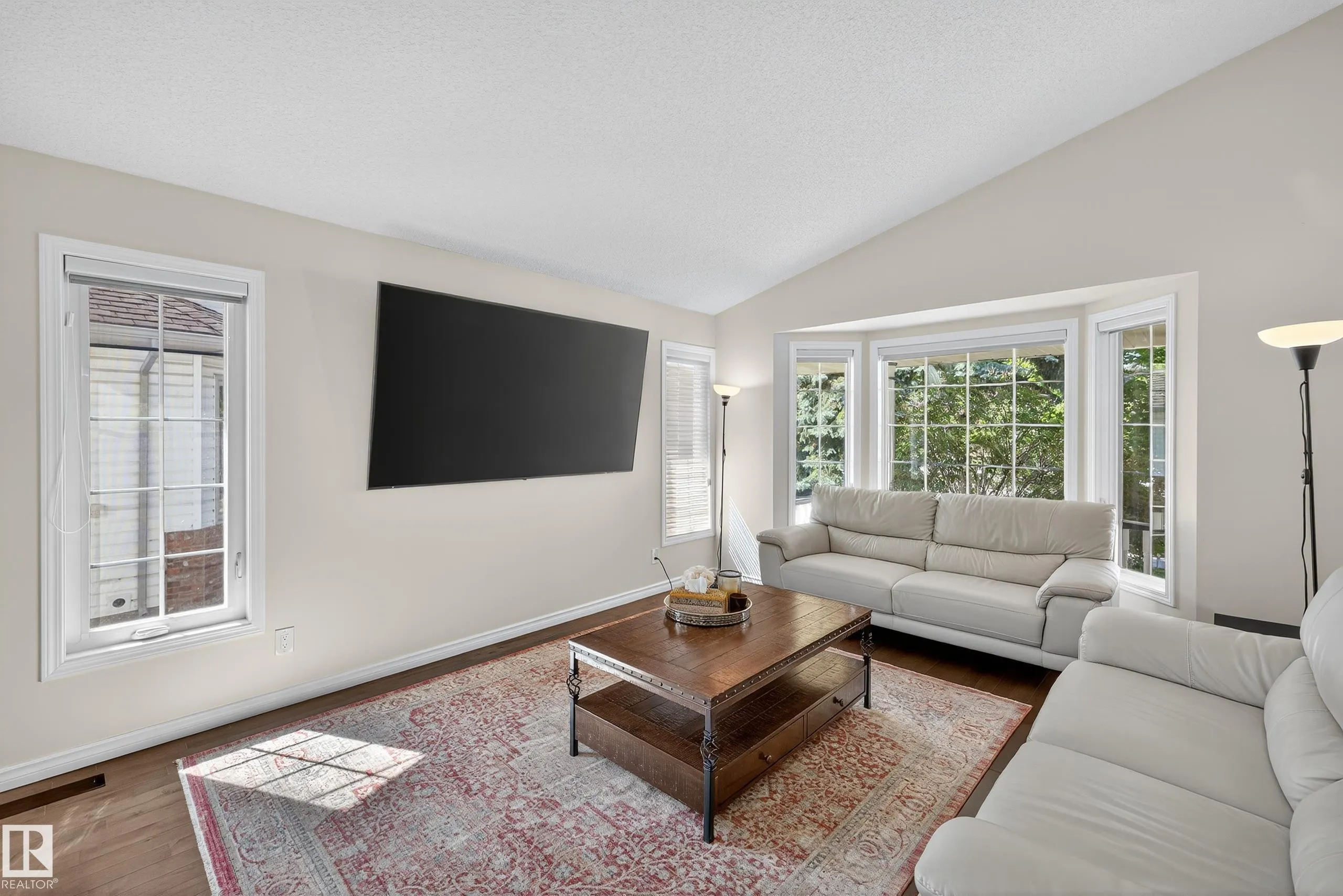 47 RIDGEMONT Way