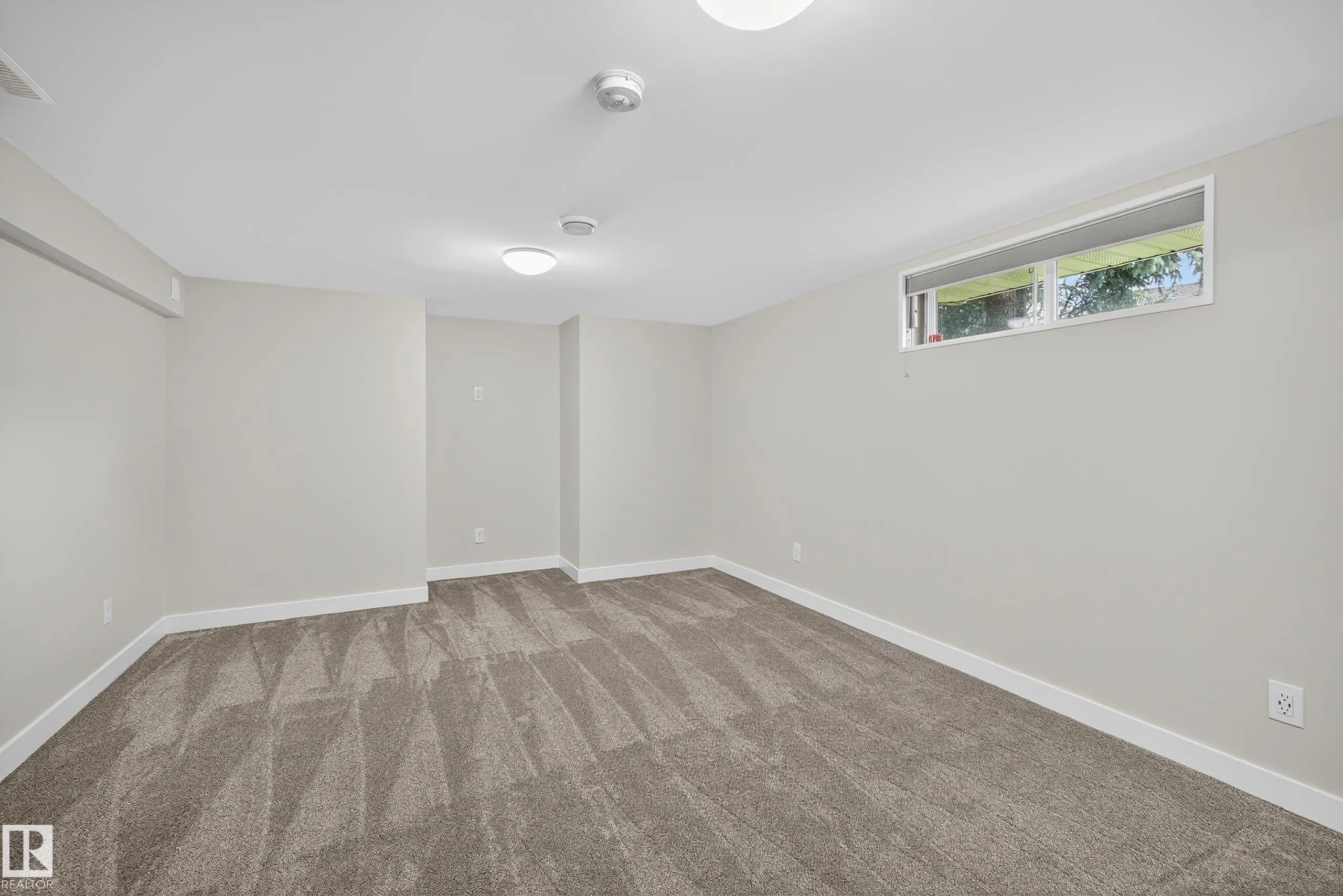 47 RIDGEMONT Way