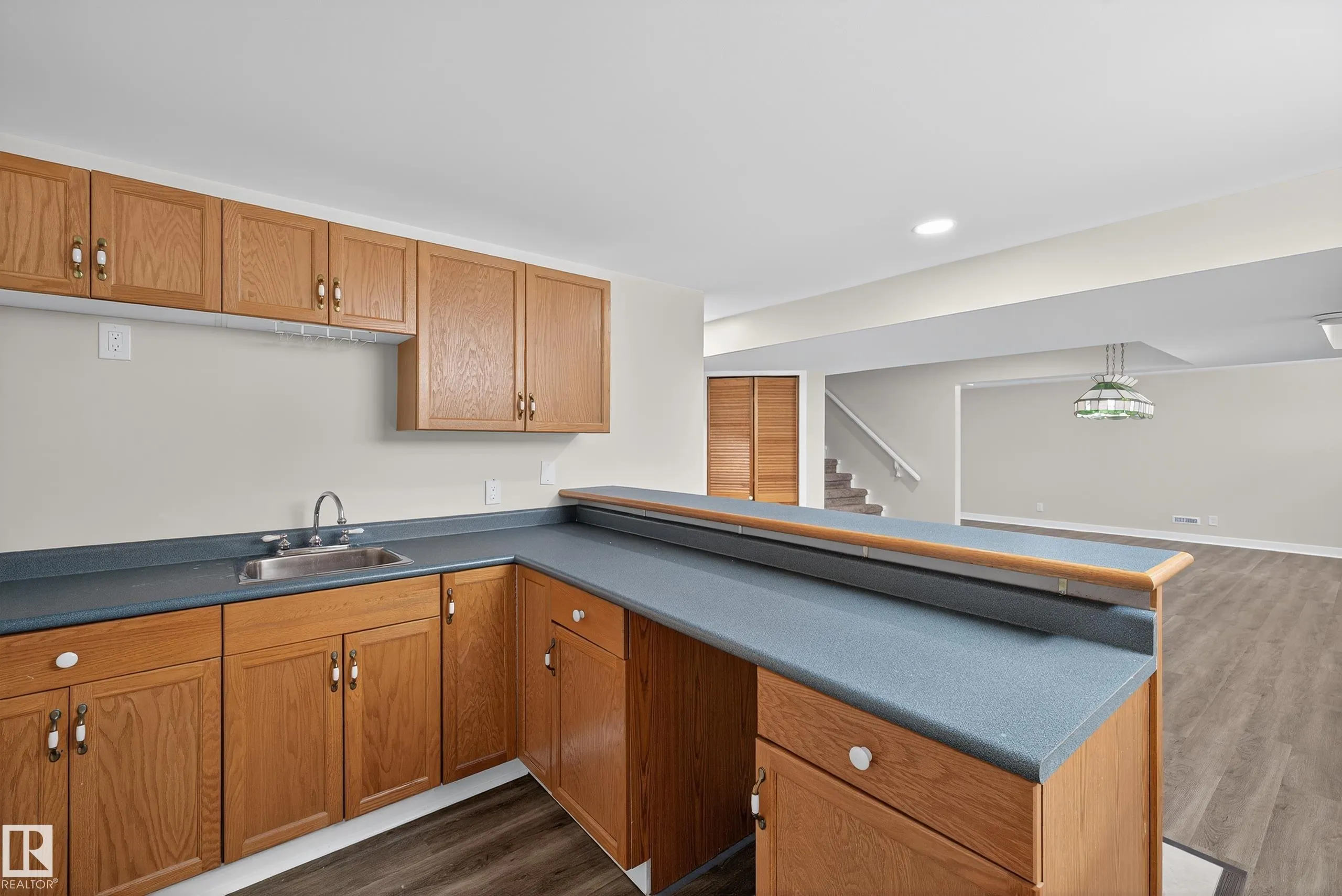 47 RIDGEMONT Way