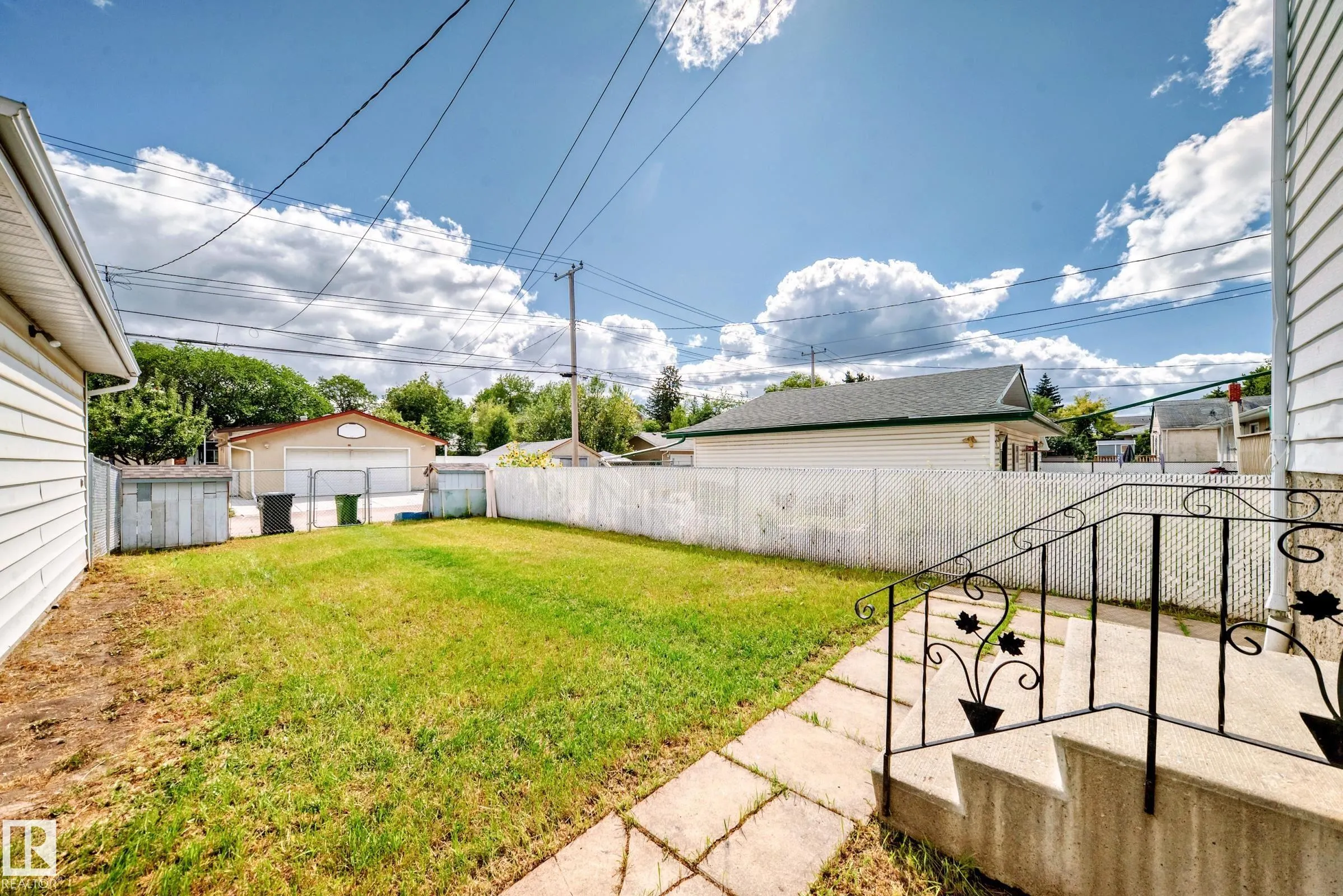 12247 12249 91 Street