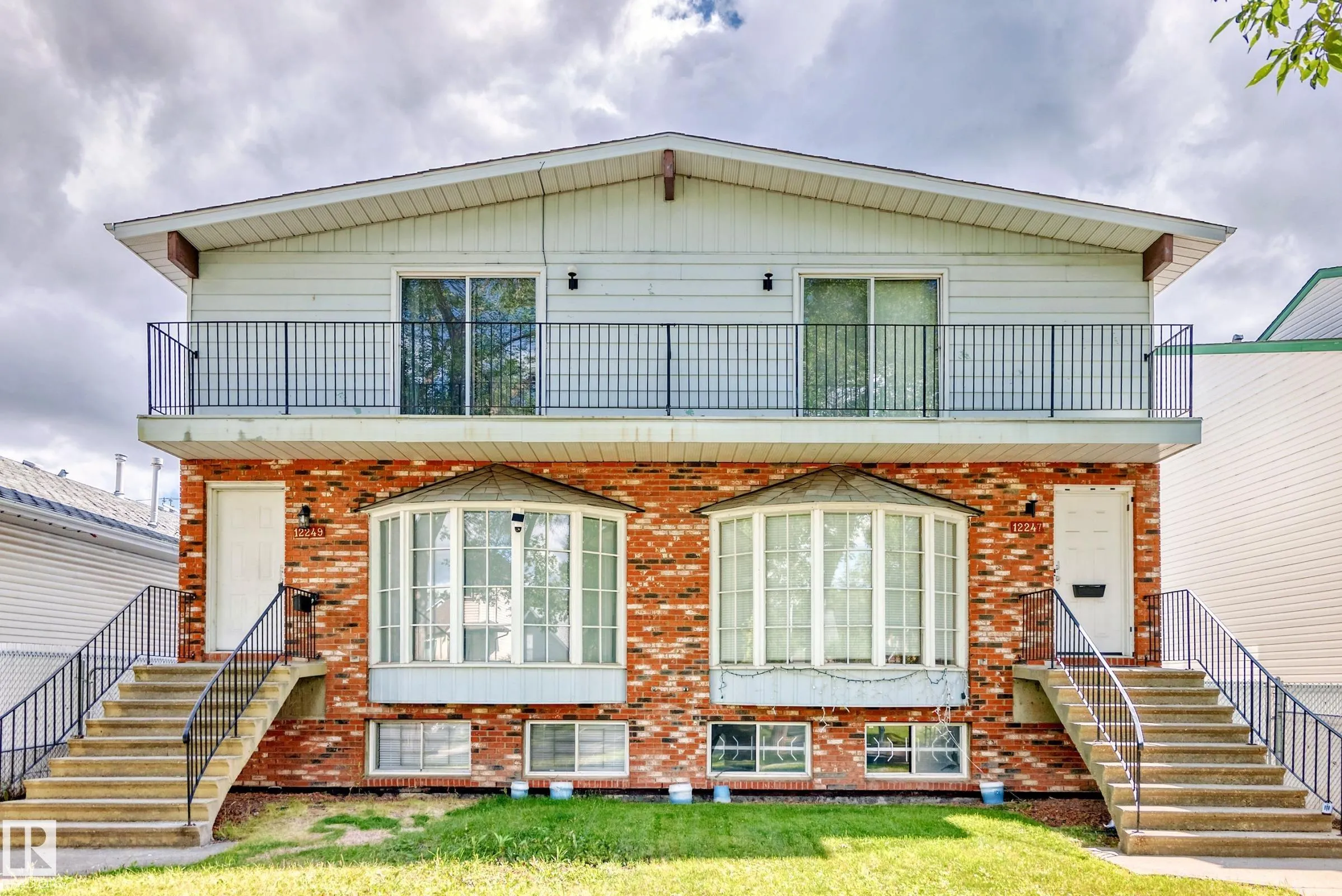 12247 12249 91 Street