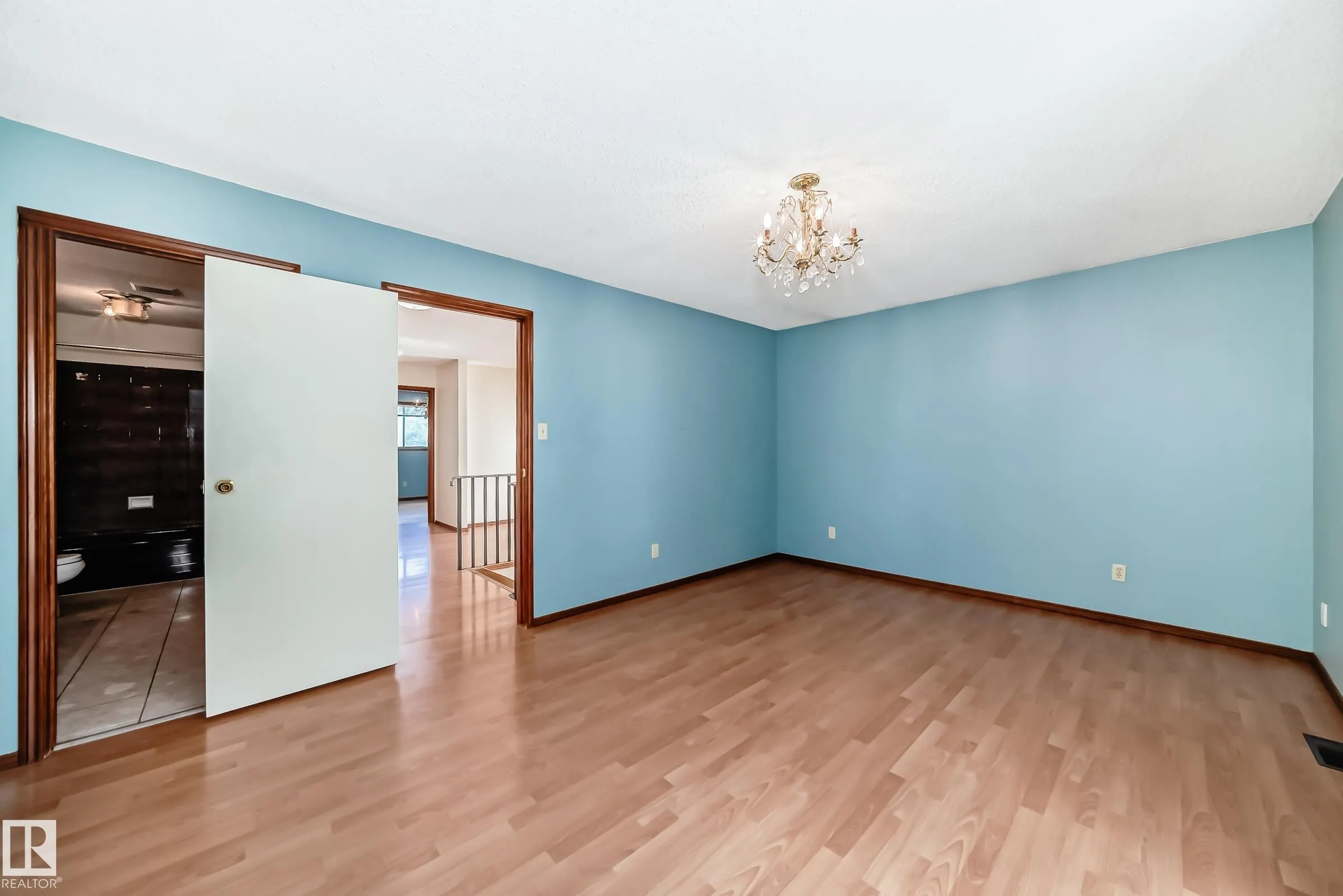 12247 12249 91 Street