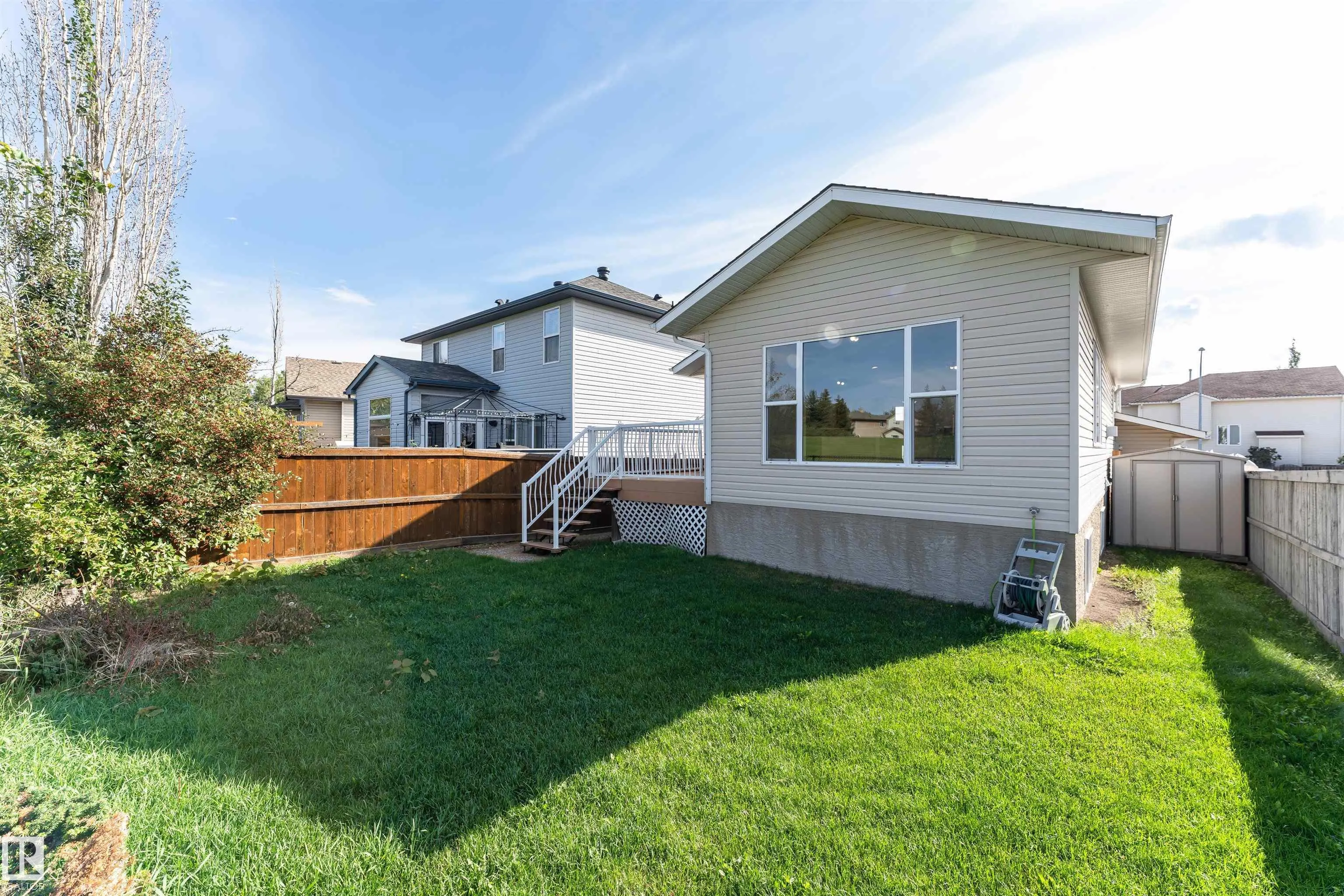 244 FOXBORO Crescent