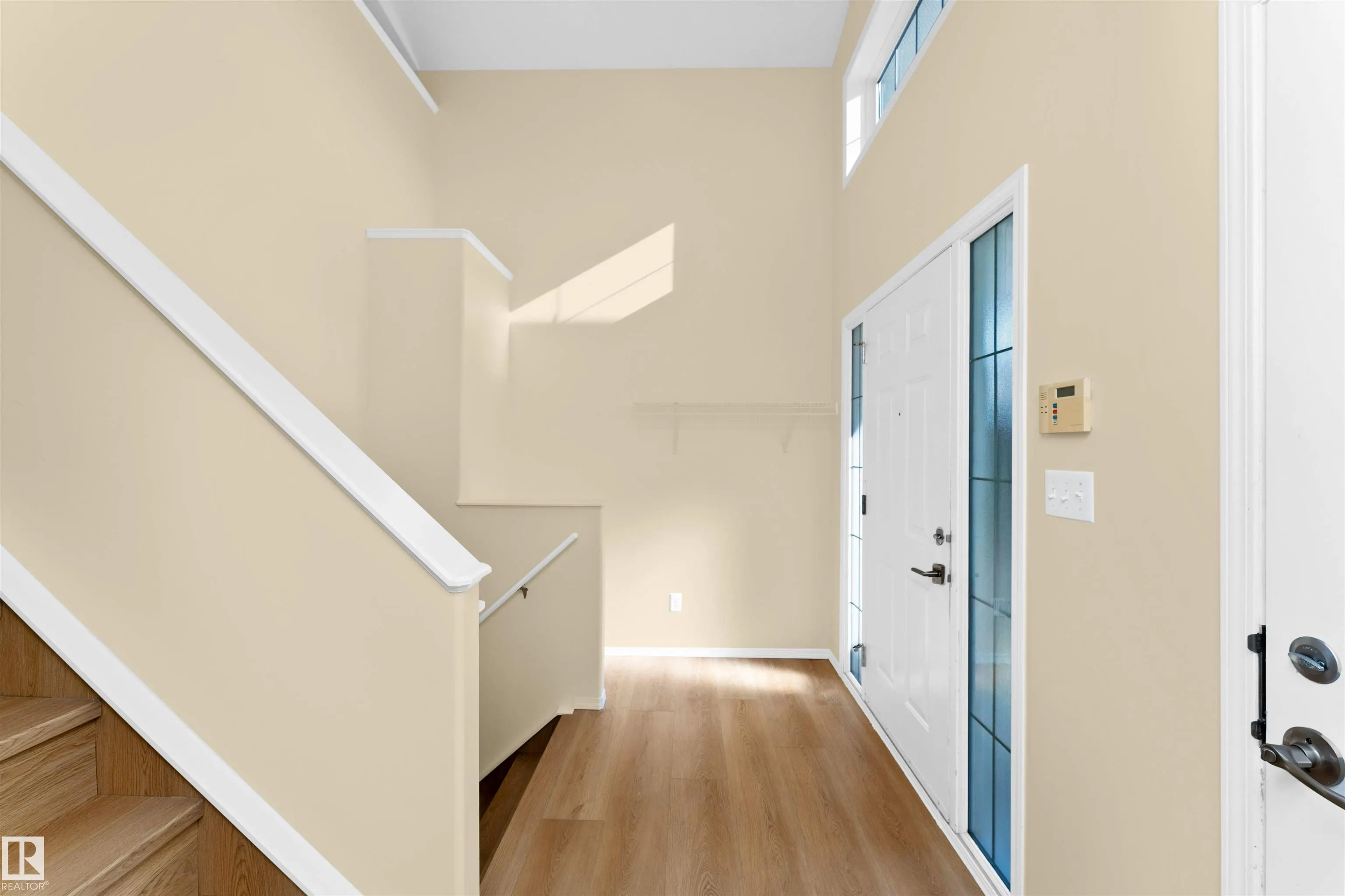 244 FOXBORO Crescent