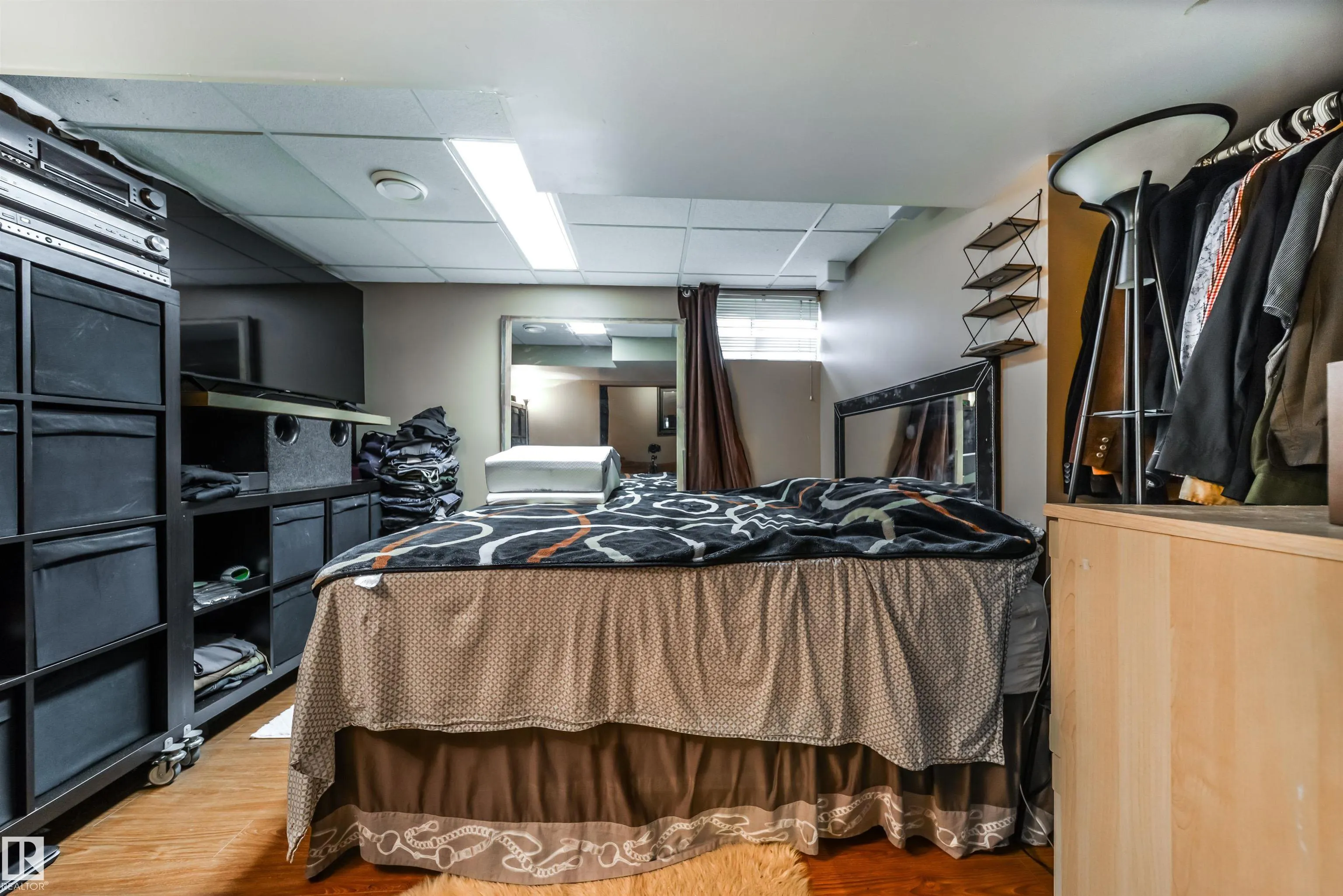 18111 76 Avenue