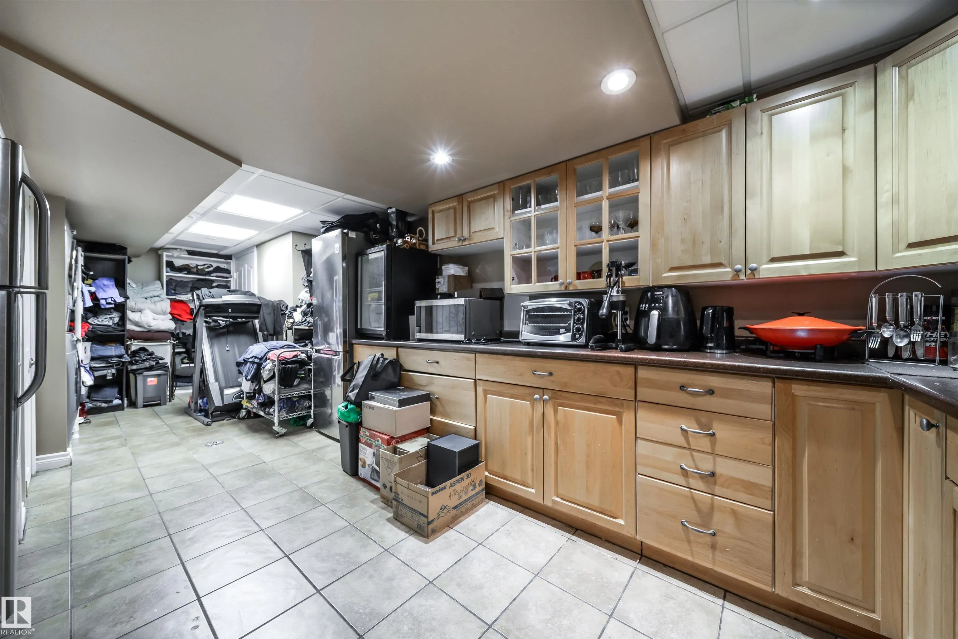 18111 76 Avenue