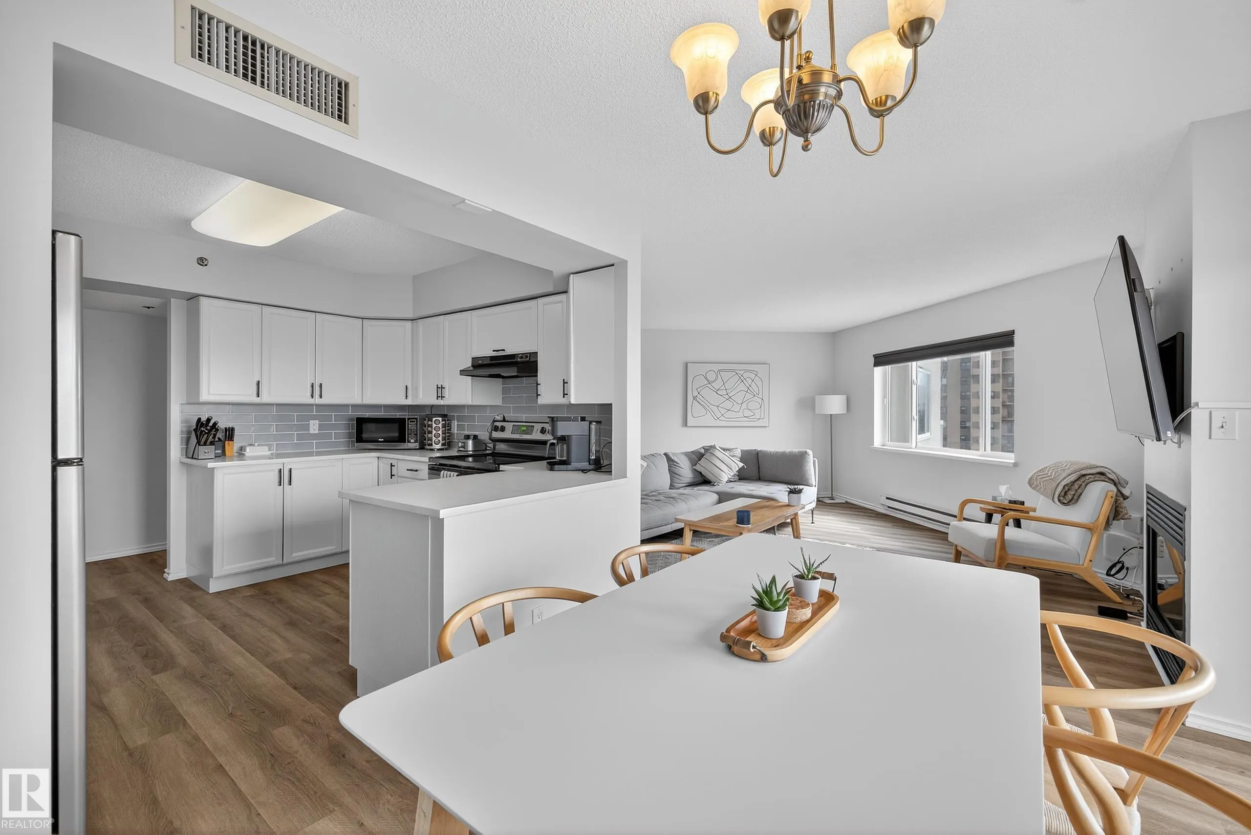 10130 114 Street