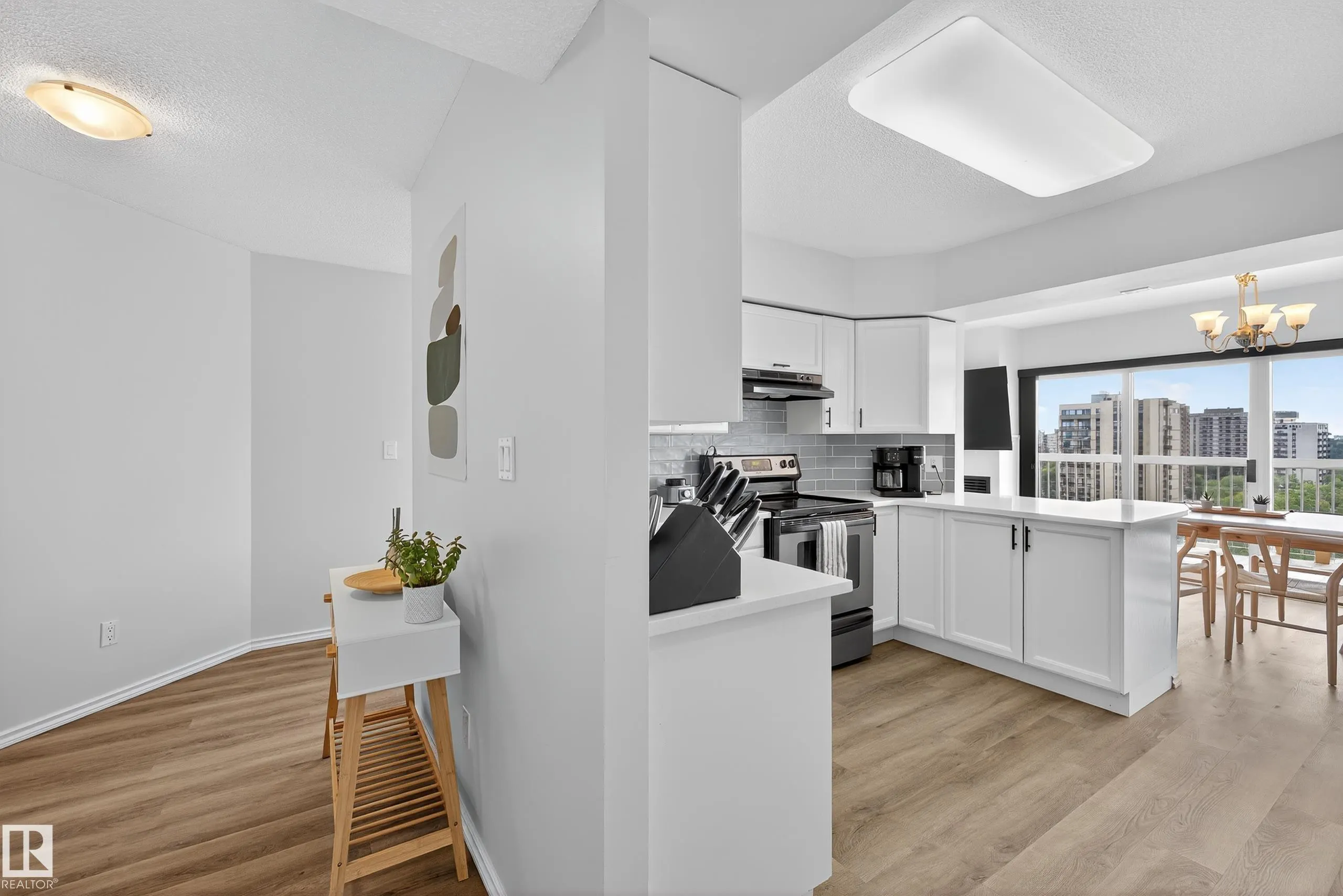 10130 114 Street