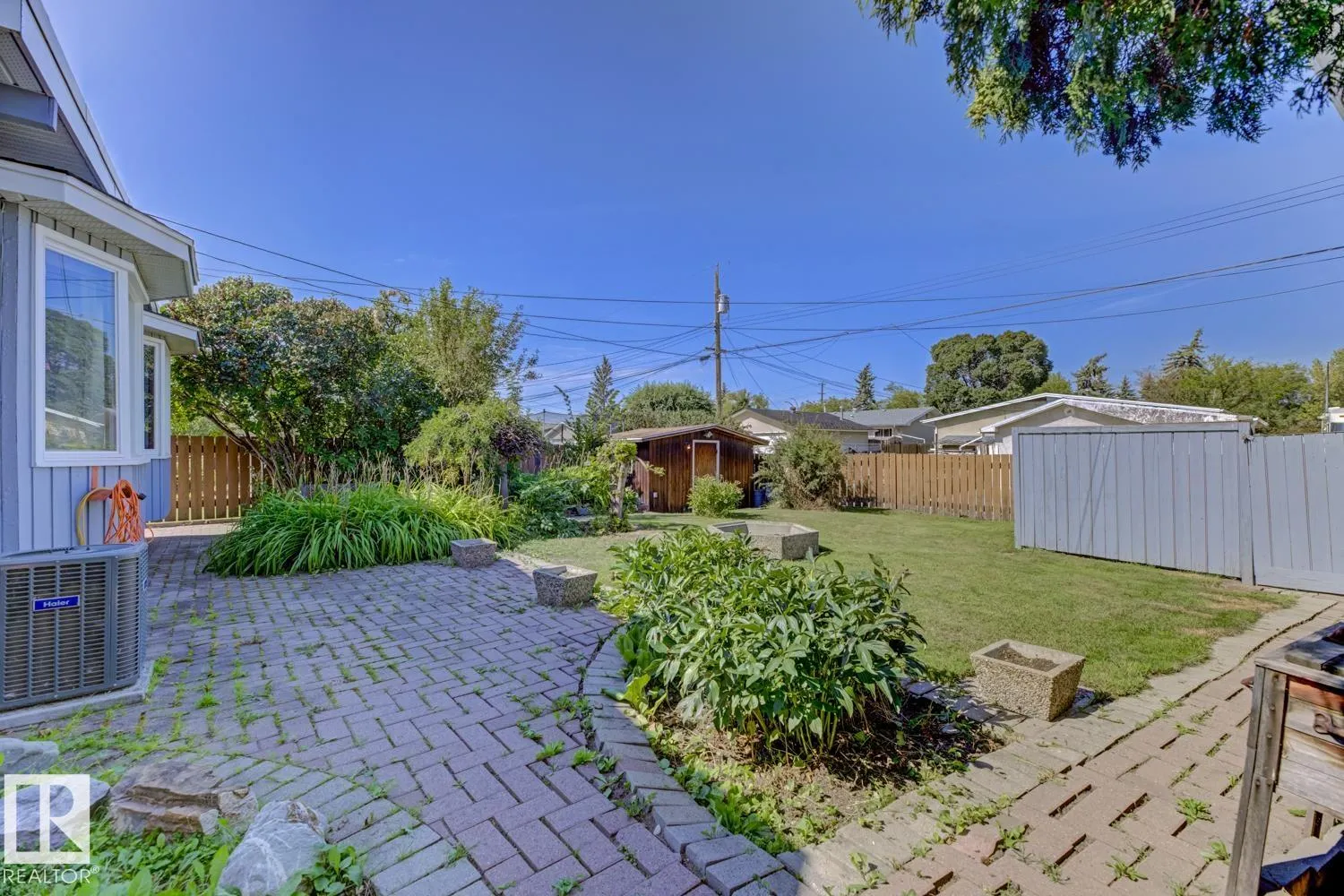 11712 136 Avenue