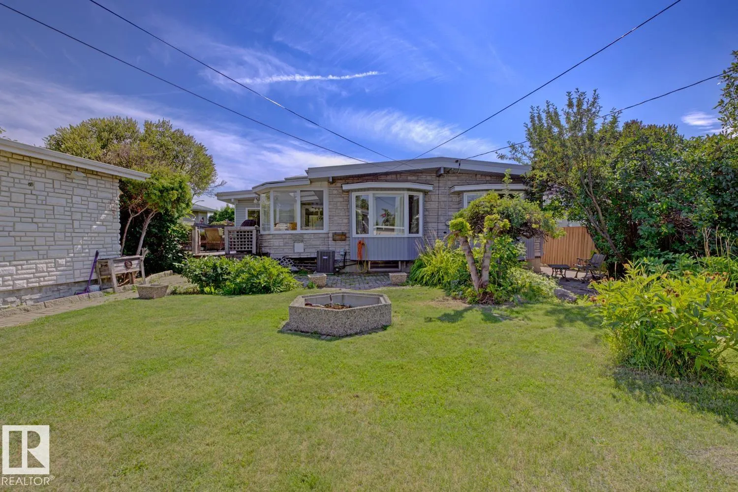 11712 136 Avenue