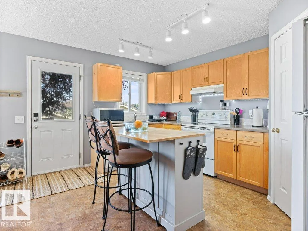 28 BETHEL Drive