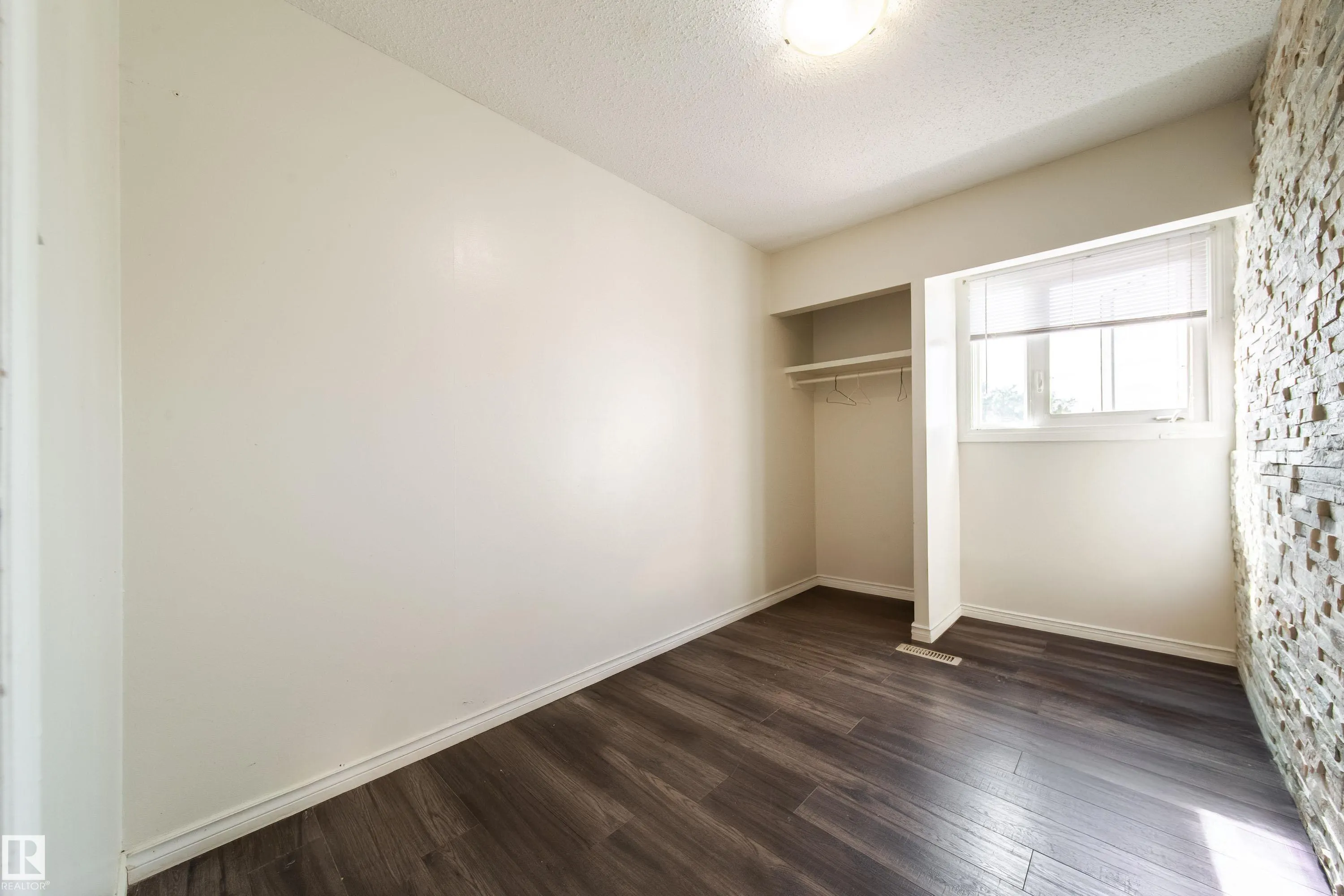 14320 80 Street