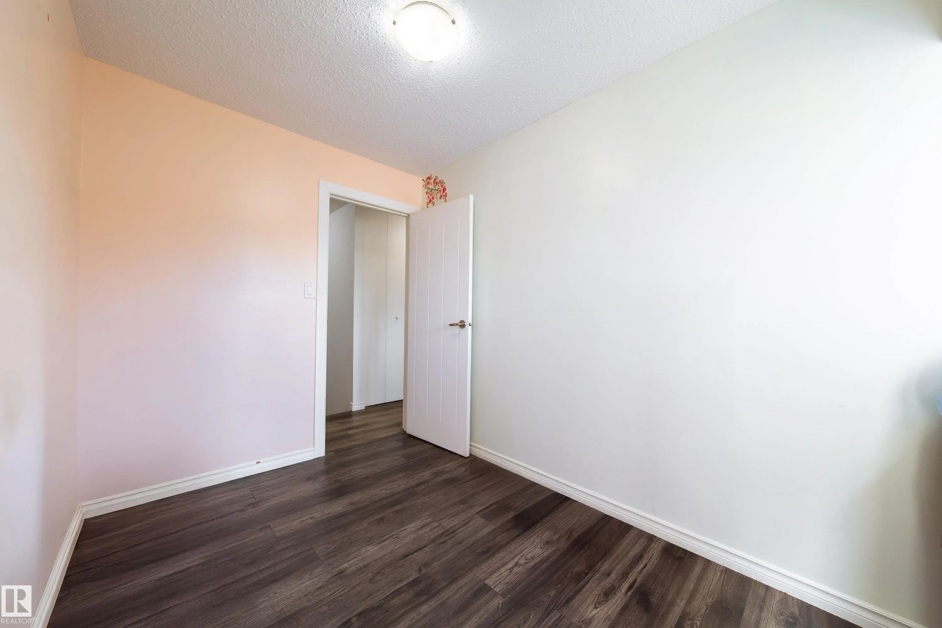 14320 80 Street