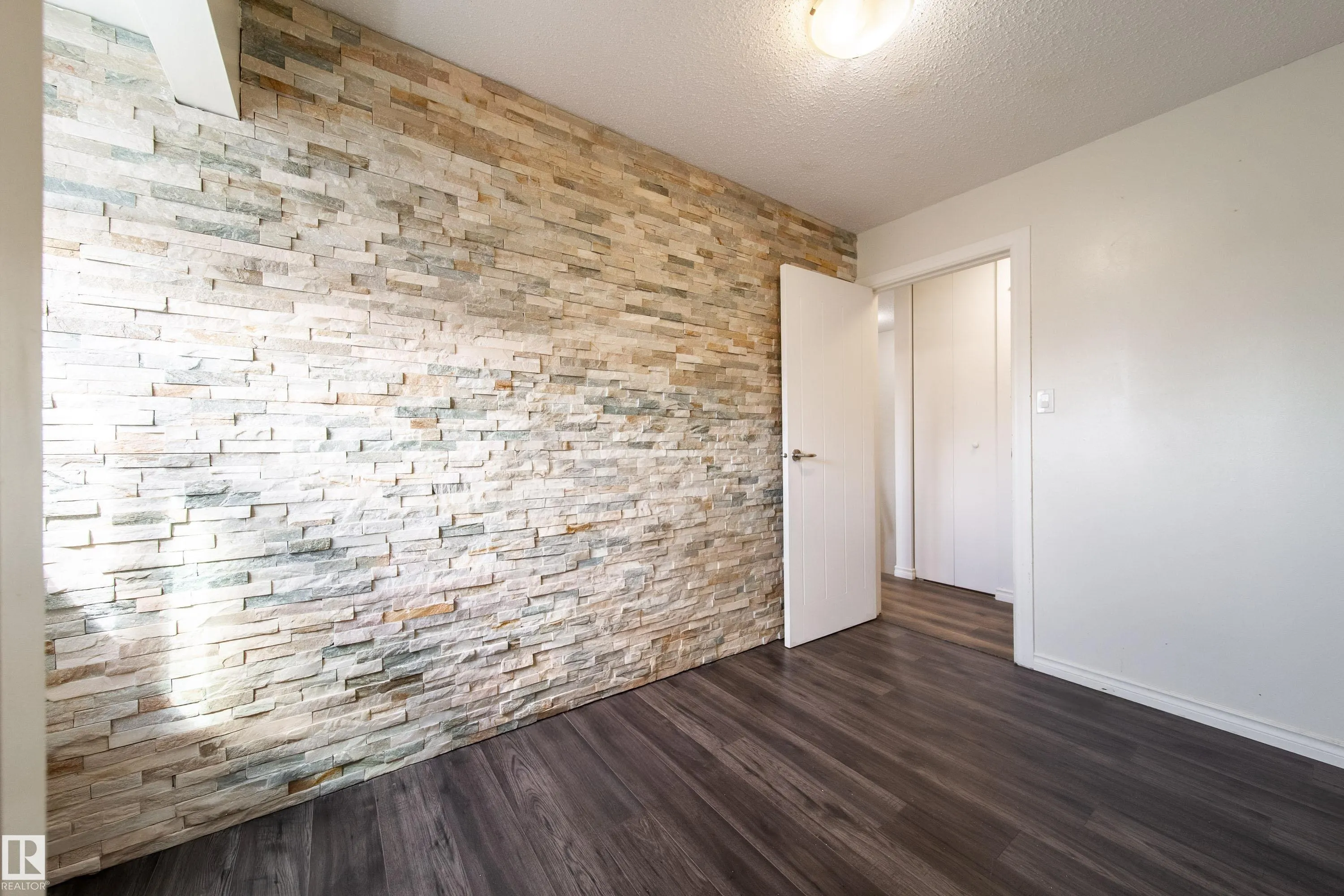 14320 80 Street