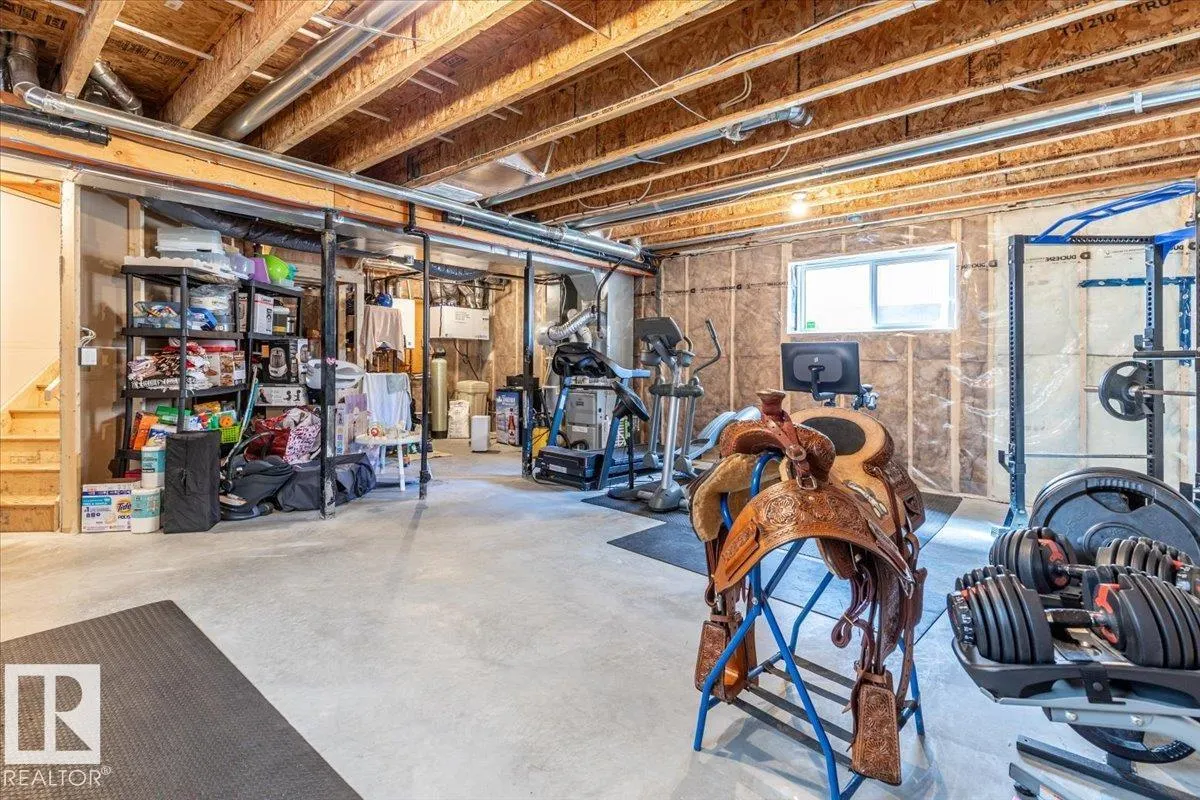 5236 47 Ave