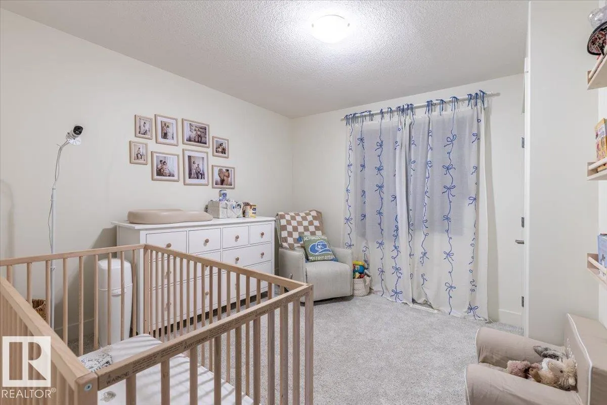 5236 47 Ave