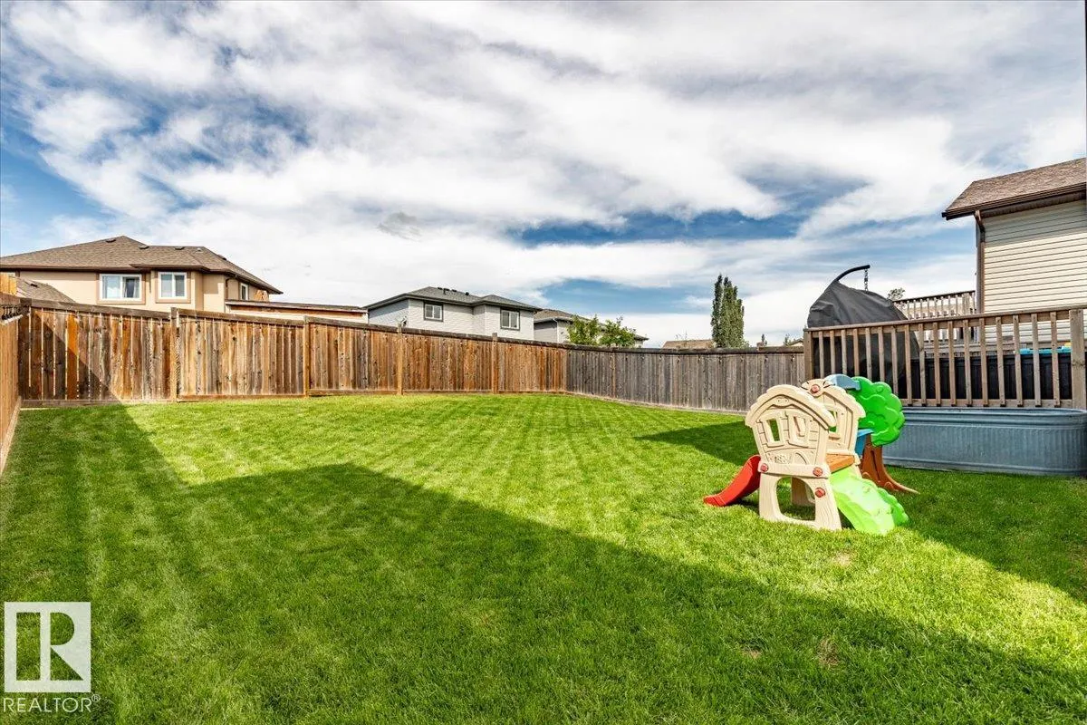5236 47 Ave